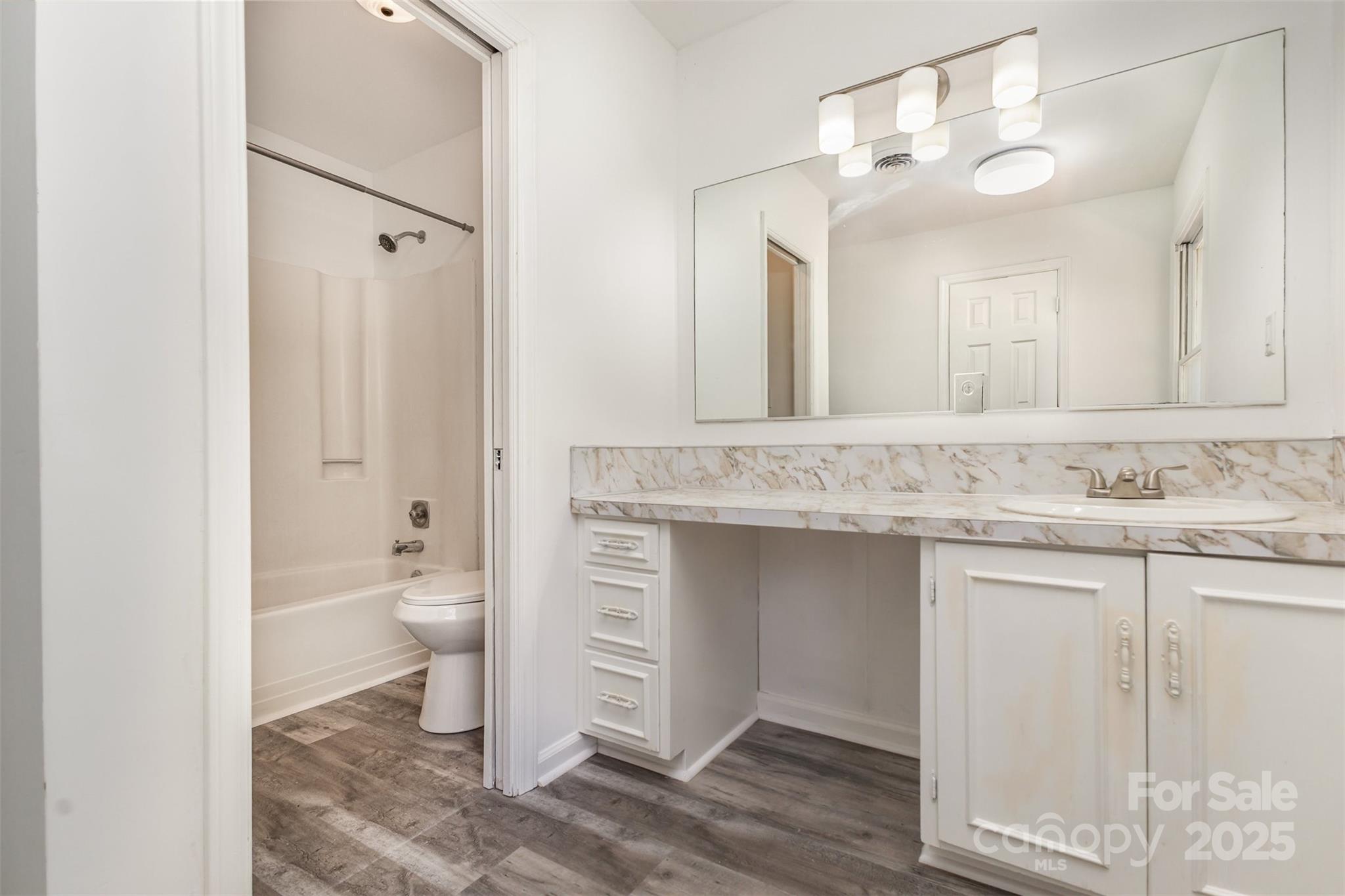 4529 Creemore Drive — Charlotte