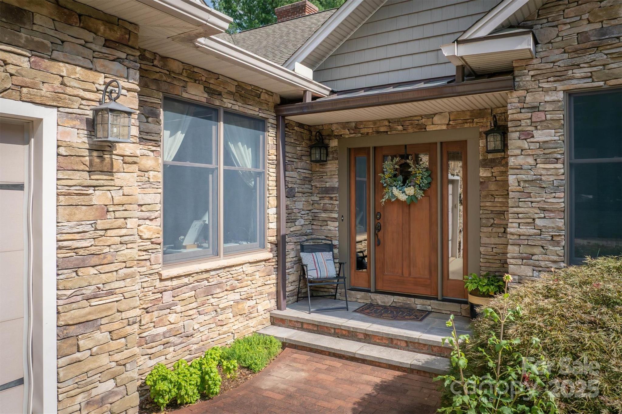 1831 Sandy Cove Drive — Morganton