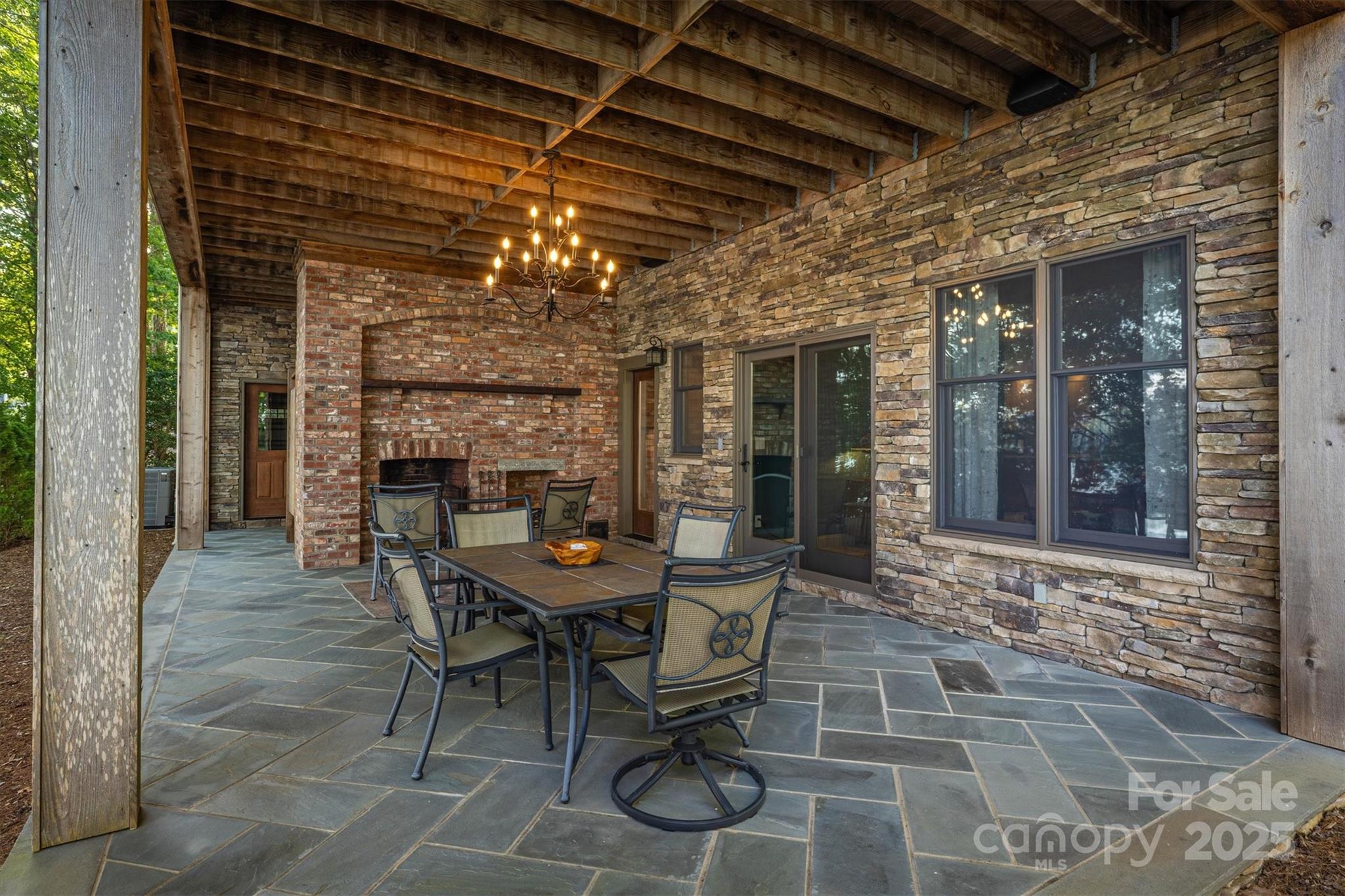 1831 Sandy Cove Drive — Morganton