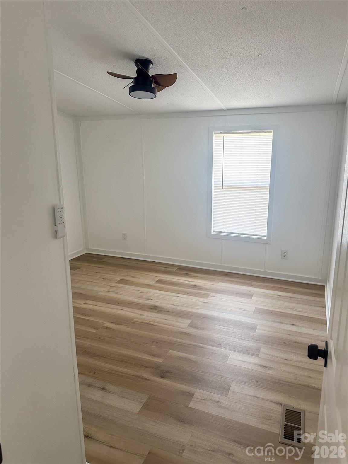 2976 Stephens Road — Bethune