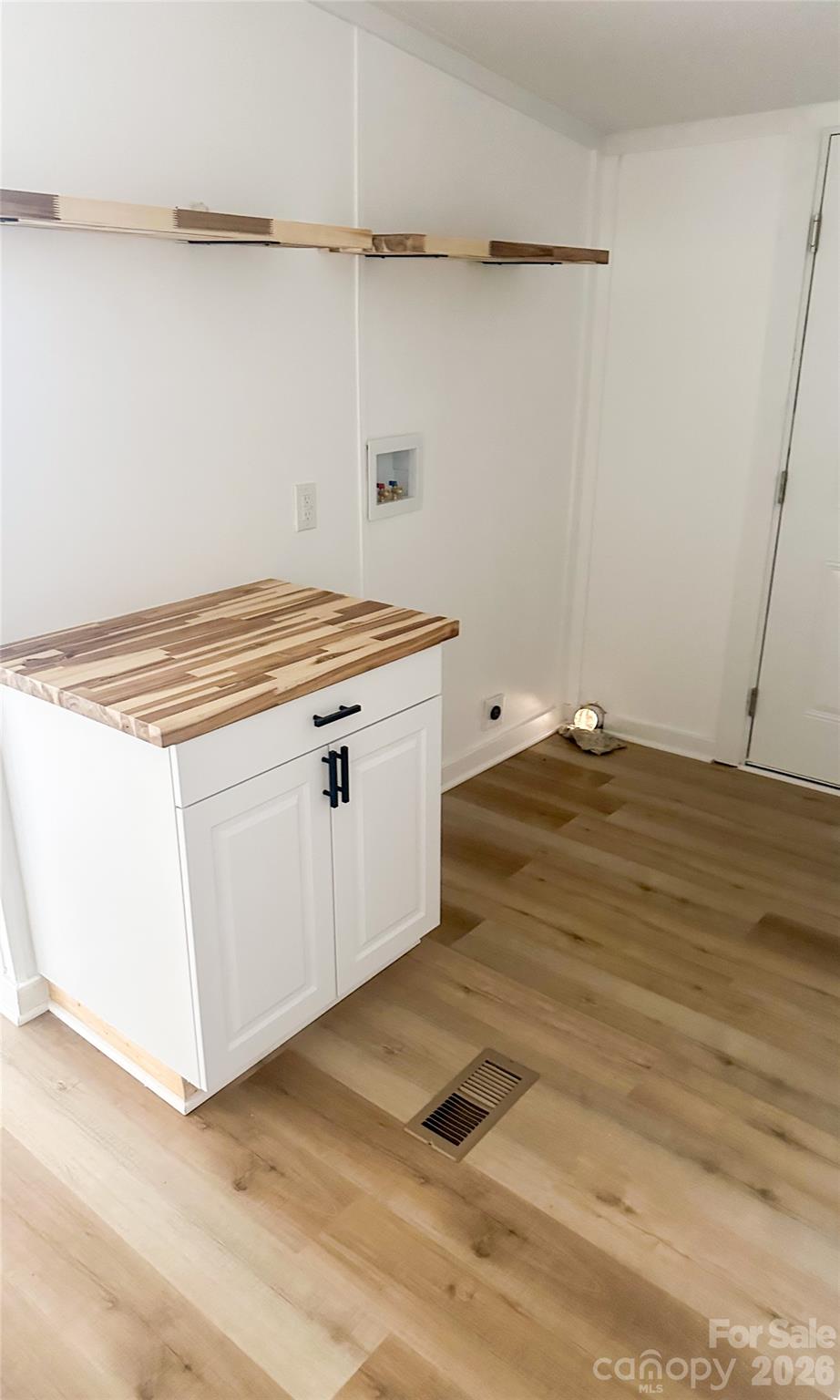 2976 Stephens Road — Bethune