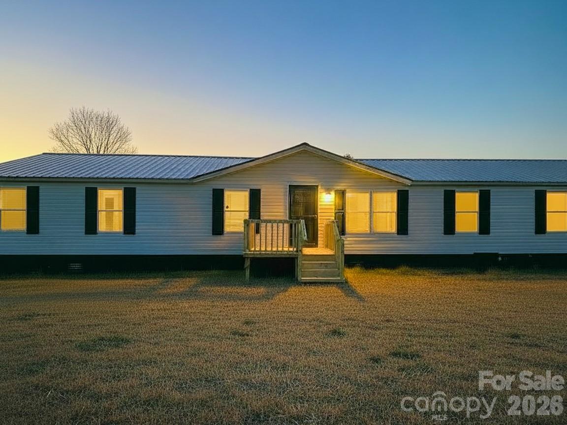 2976 Stephens Road — Bethune