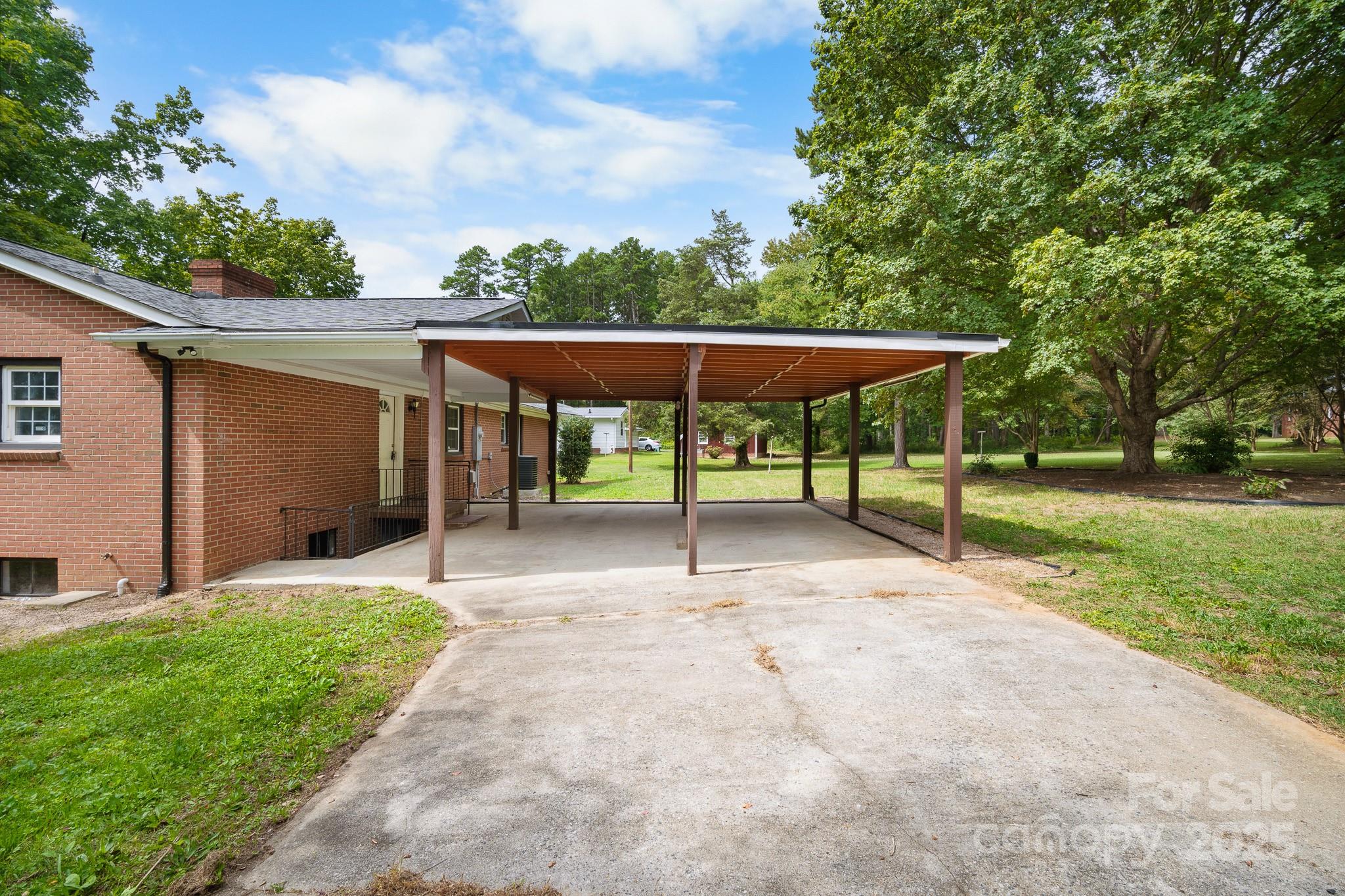 4355 Franklin Community Center Road — Salisbury