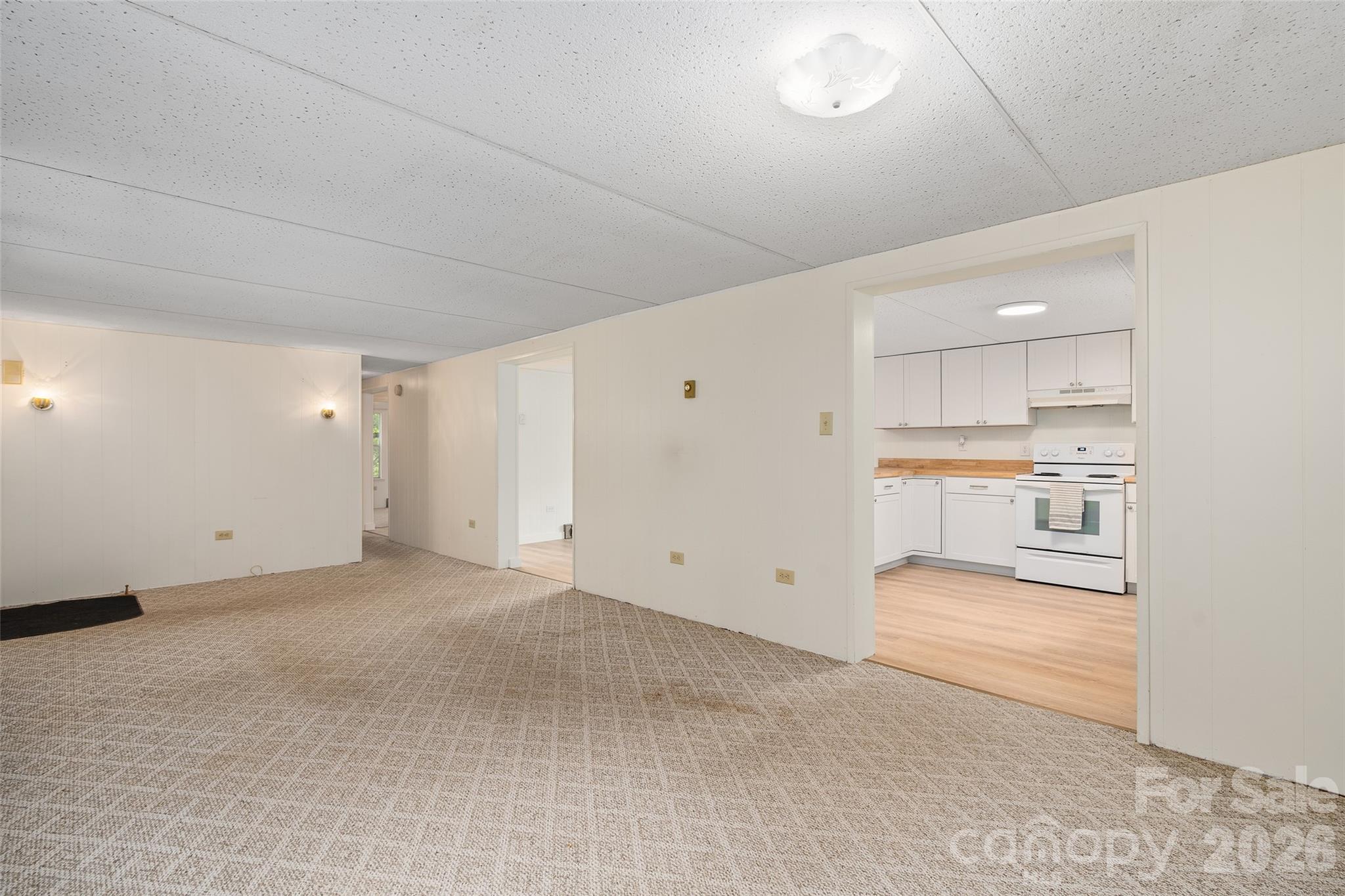 67 Quartz Lane — Balsam