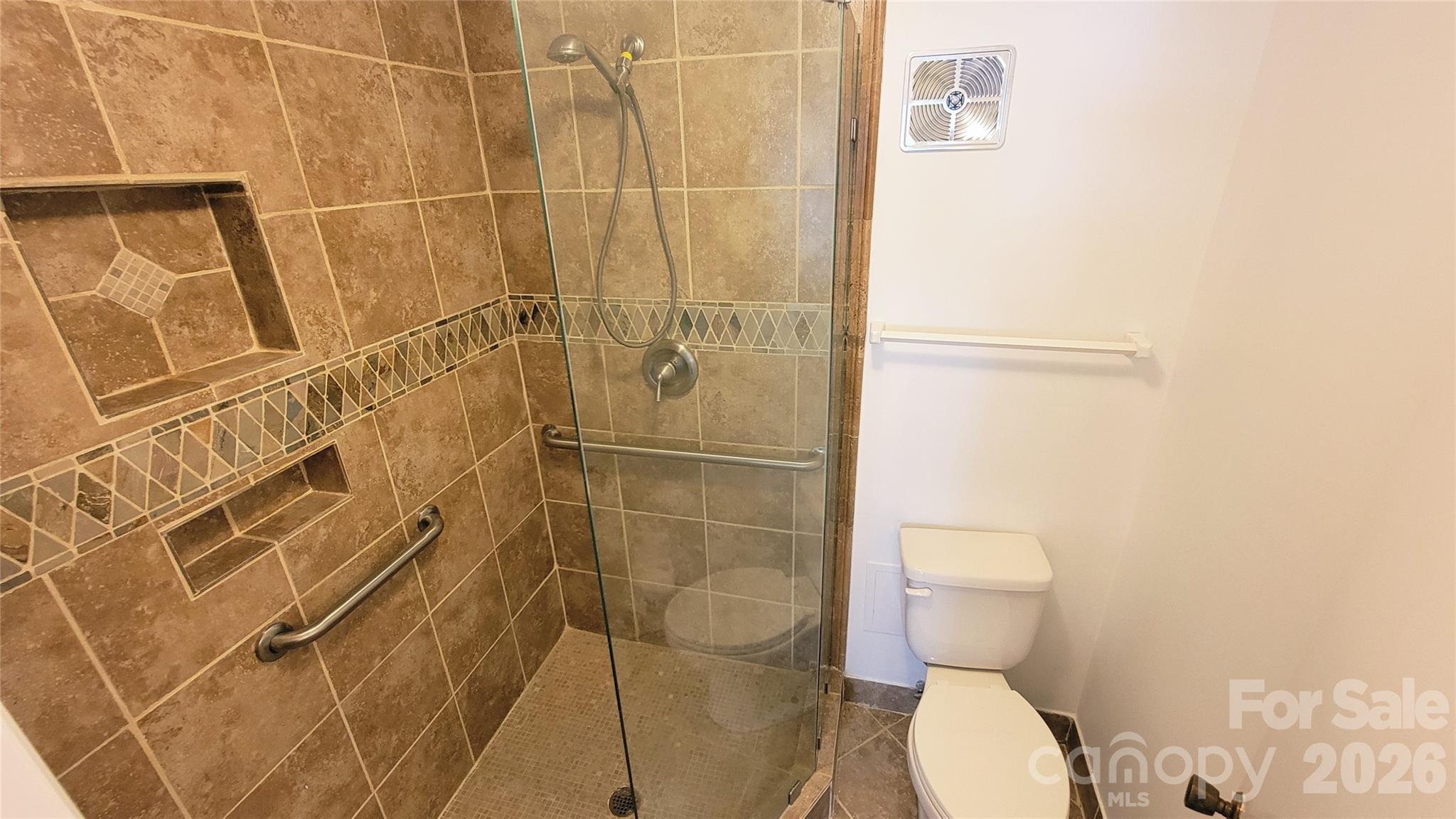 1323 Queens Road #320 — Charlotte