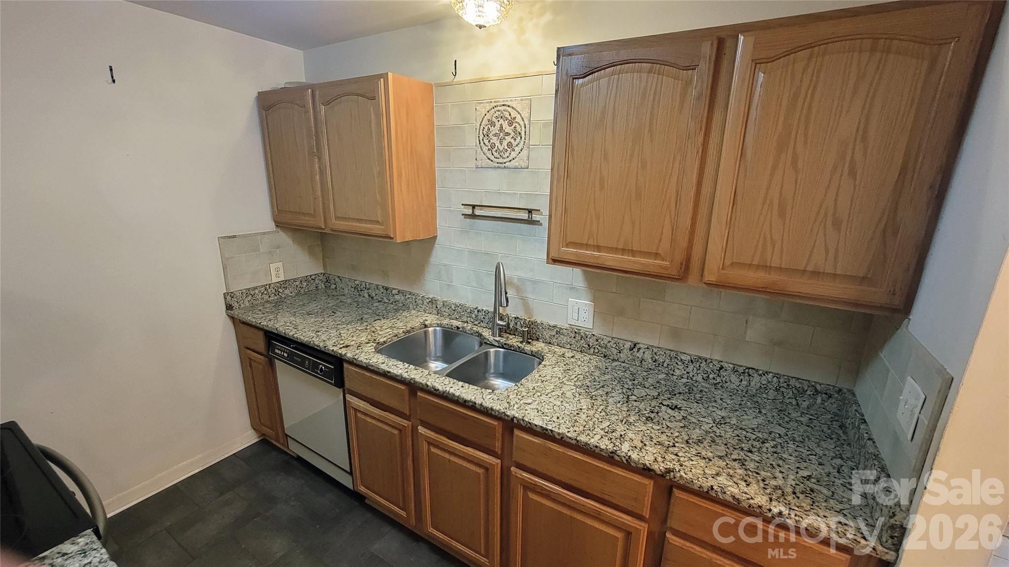 1323 Queens Road #320 — Charlotte
