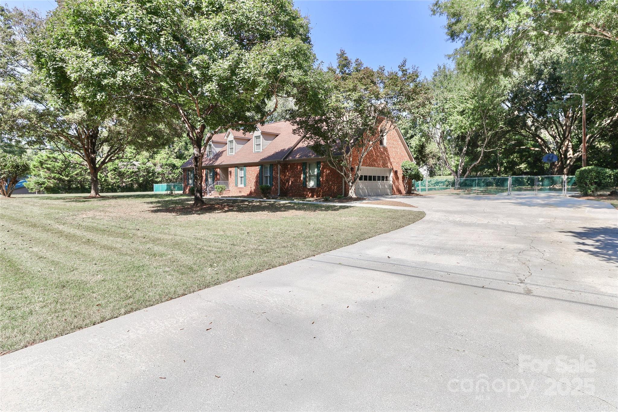 1051 Michael Avenue — Concord