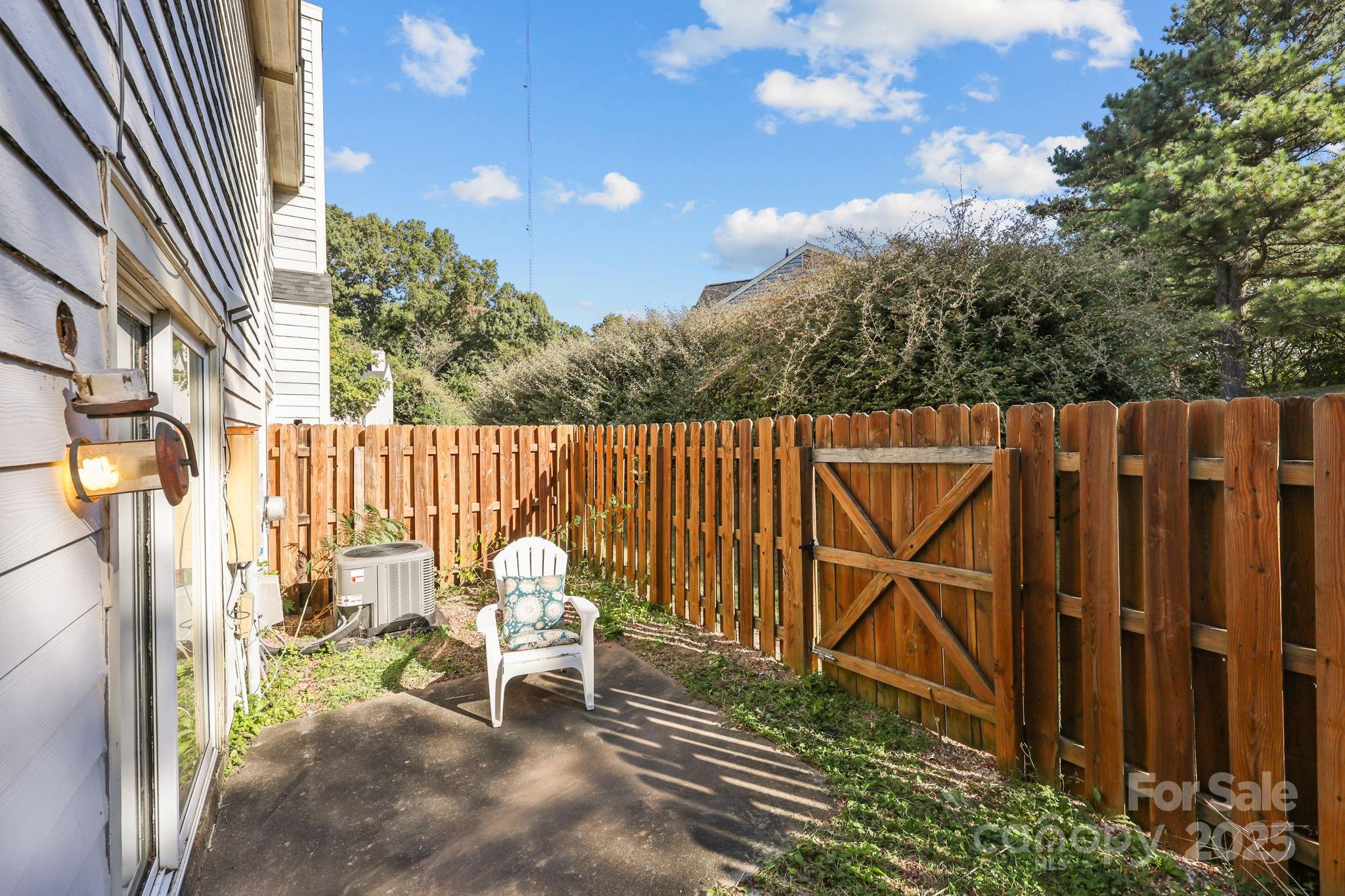 3649 Huyton Court — Charlotte