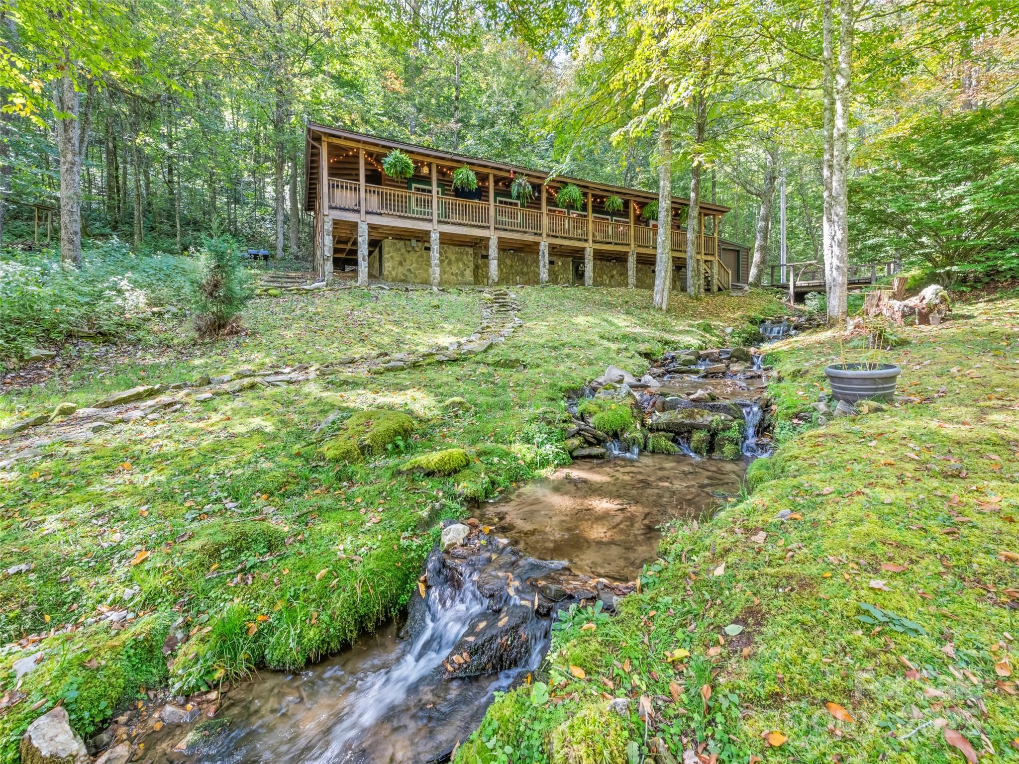 839 Wolf Laurel Drive — Maggie Valley