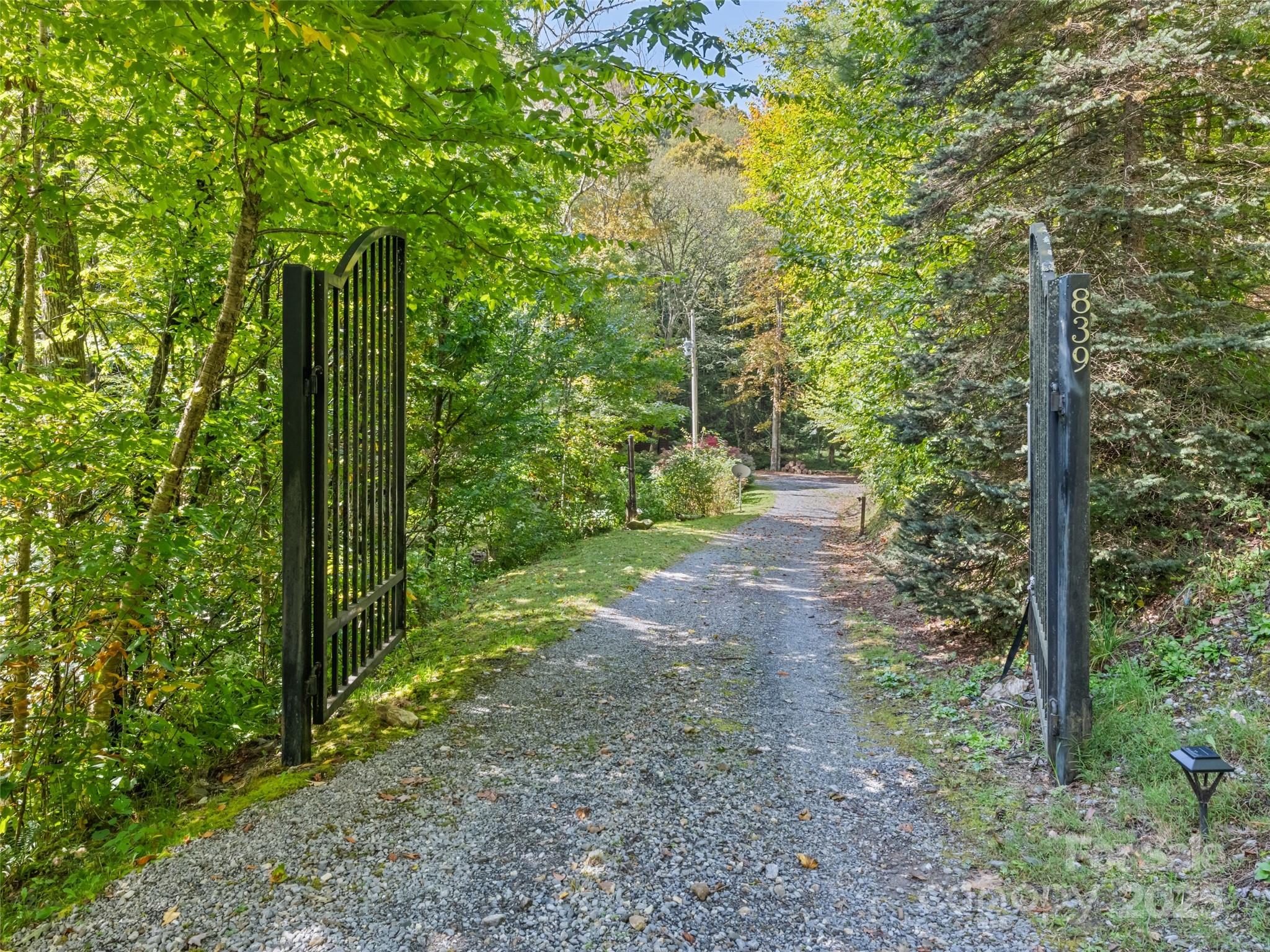 839 Wolf Laurel Drive — Maggie Valley