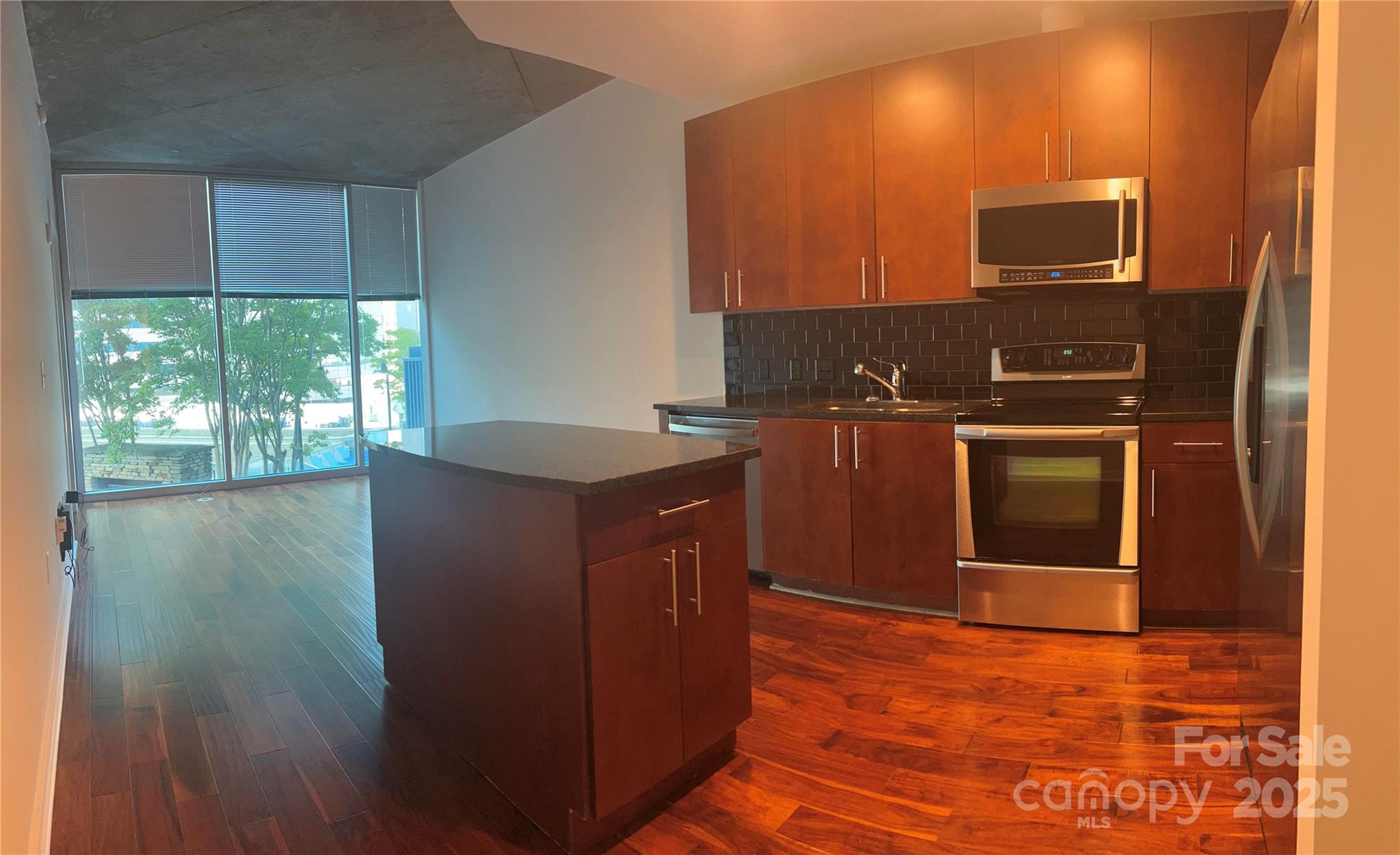 210 N Church Street #1105 — Charlotte