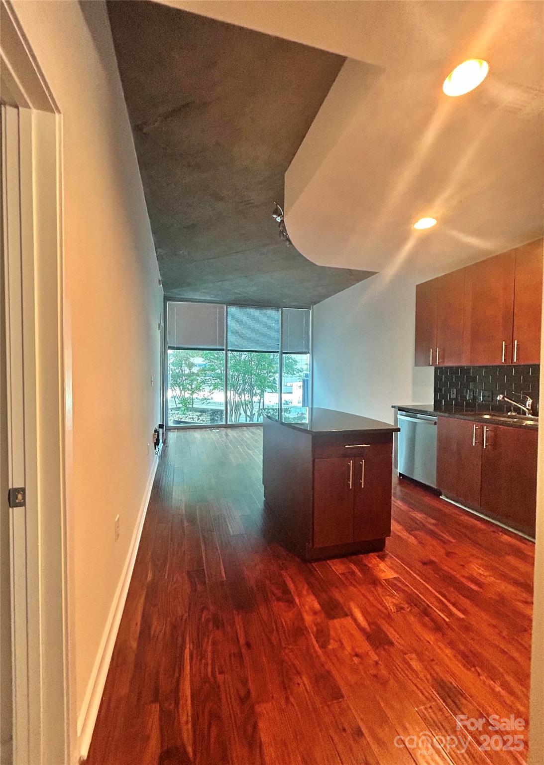 210 N Church Street #1105 — Charlotte