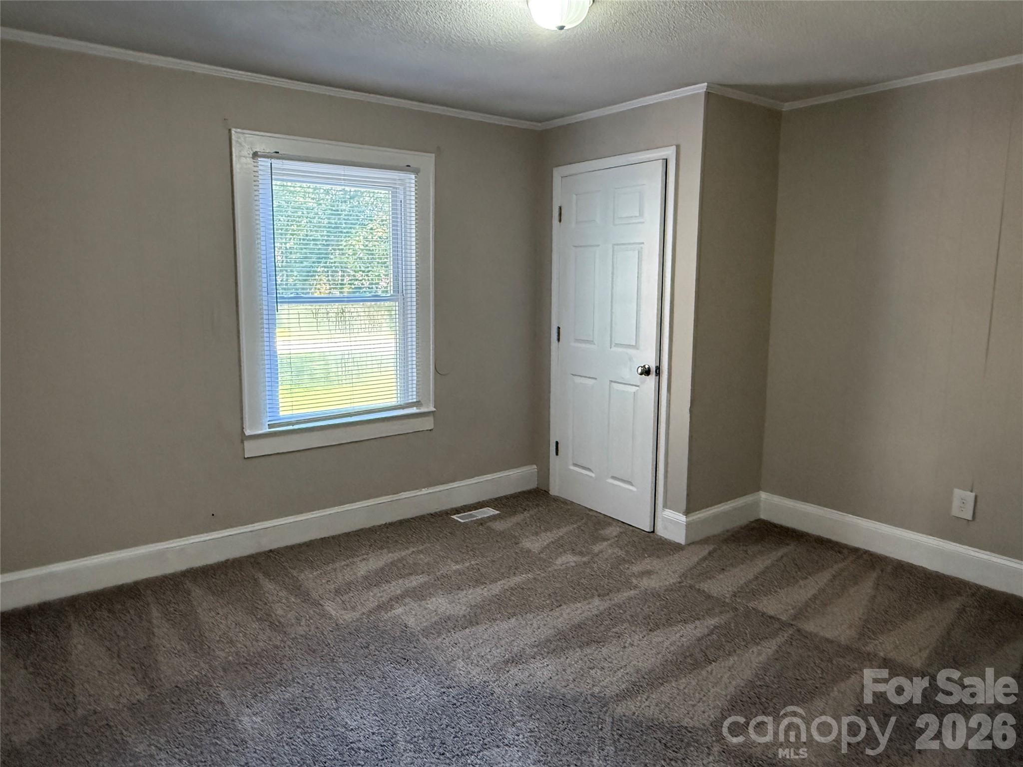 1555 Collinston Drive — Gastonia