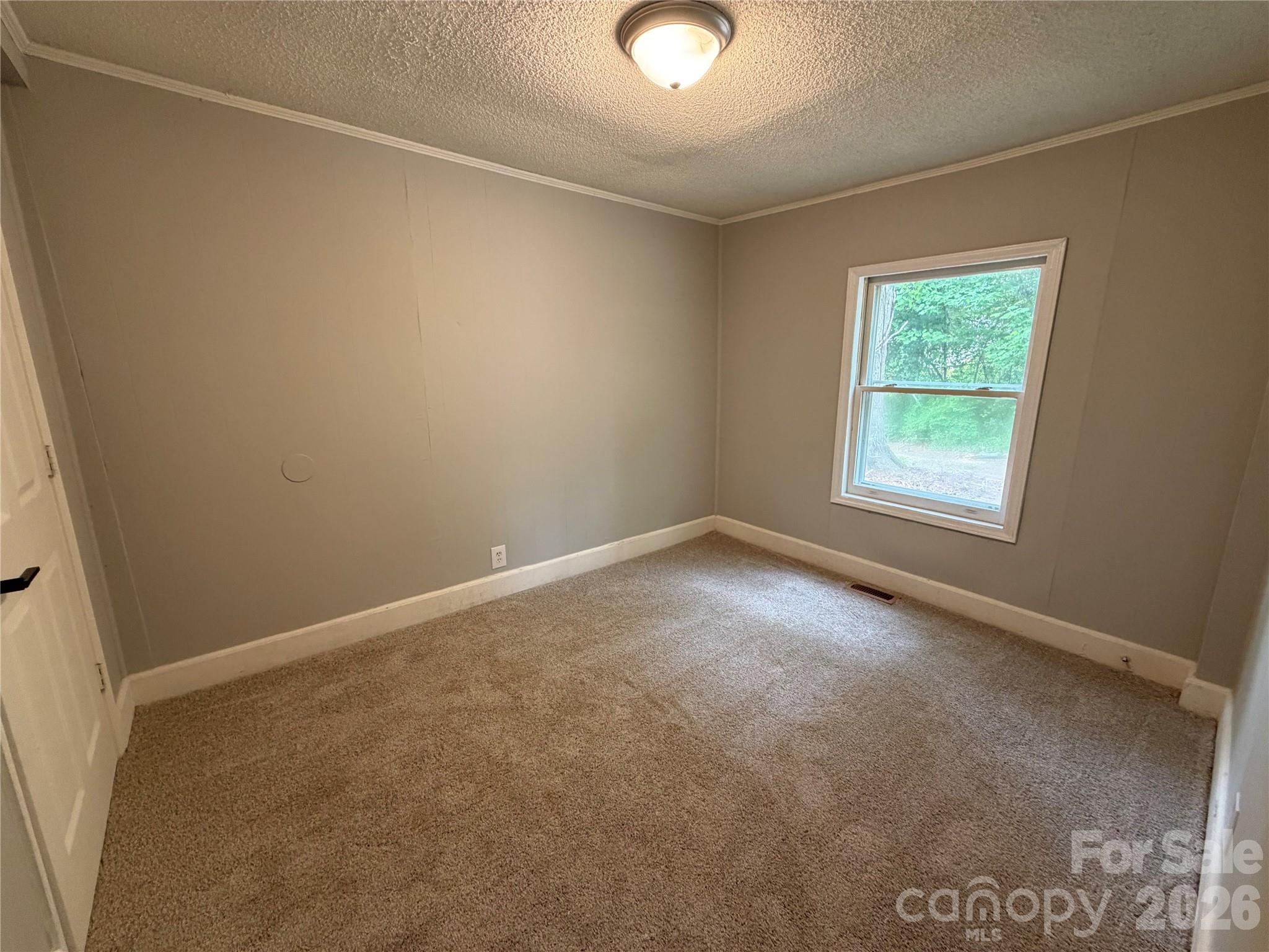 1555 Collinston Drive — Gastonia