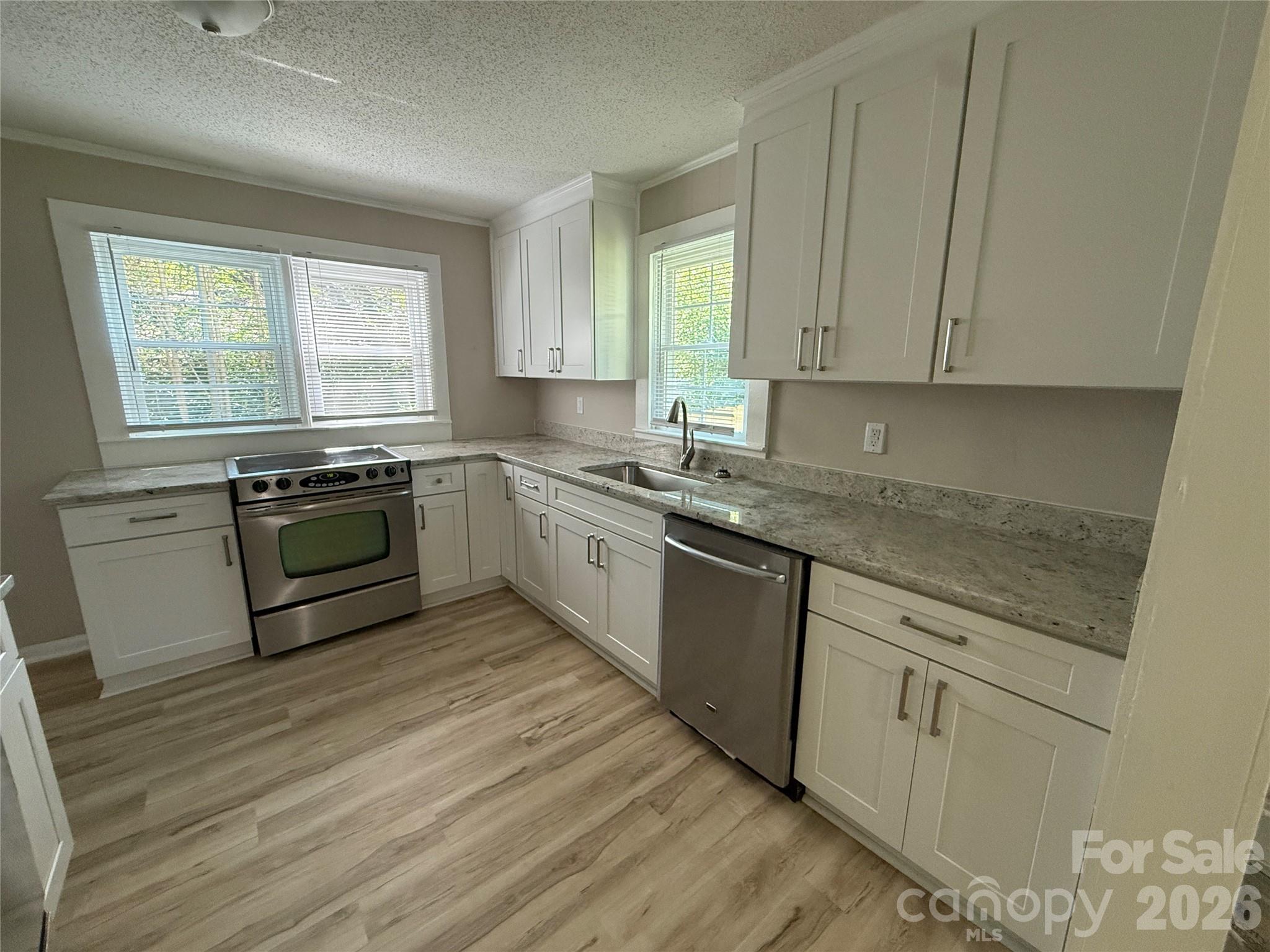 1555 Collinston Drive — Gastonia
