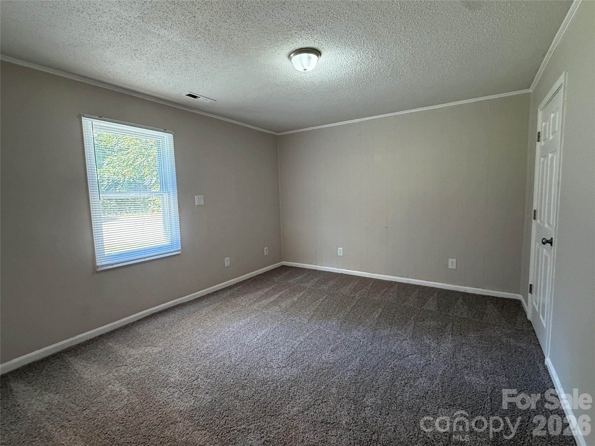 1555 Collinston Drive — Gastonia