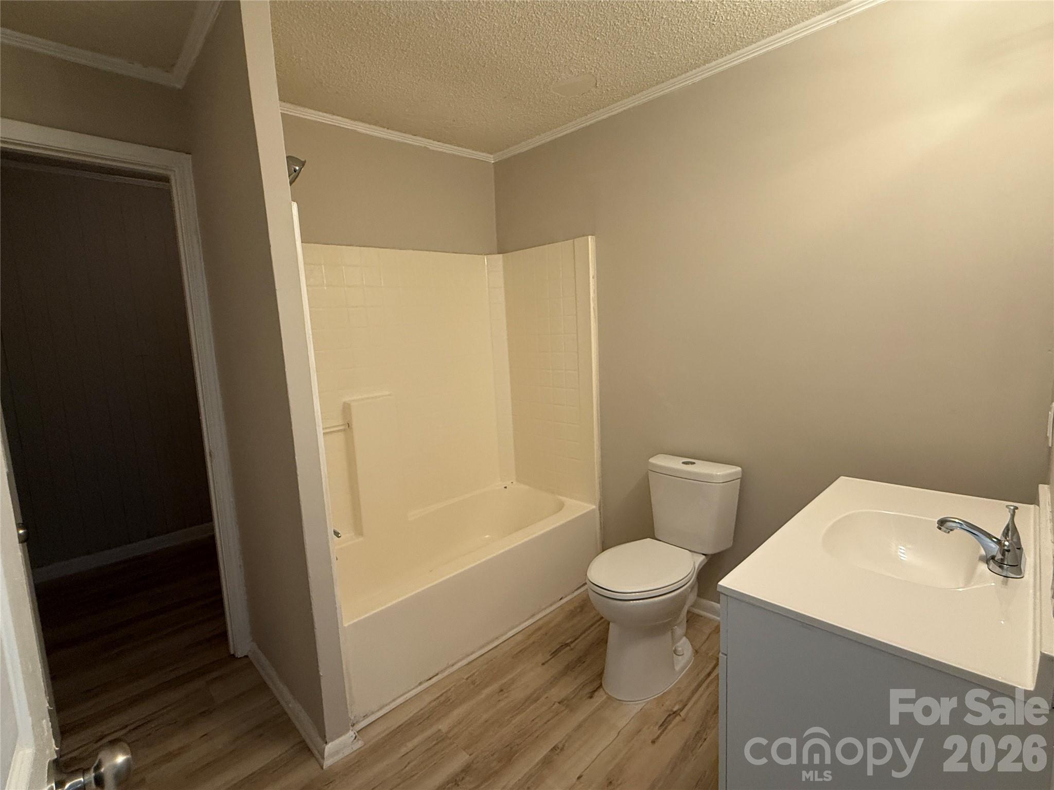 1555 Collinston Drive — Gastonia