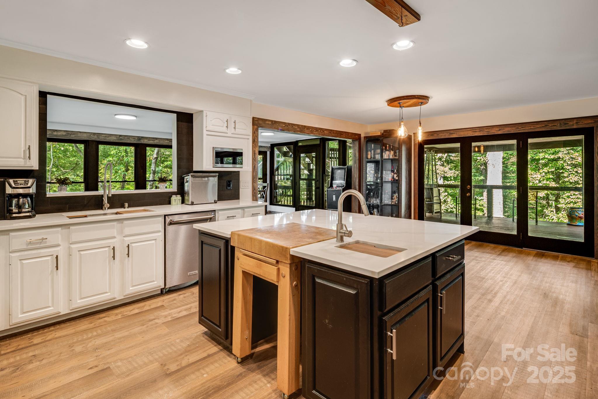 131 Jonadel Court — Lake Lure