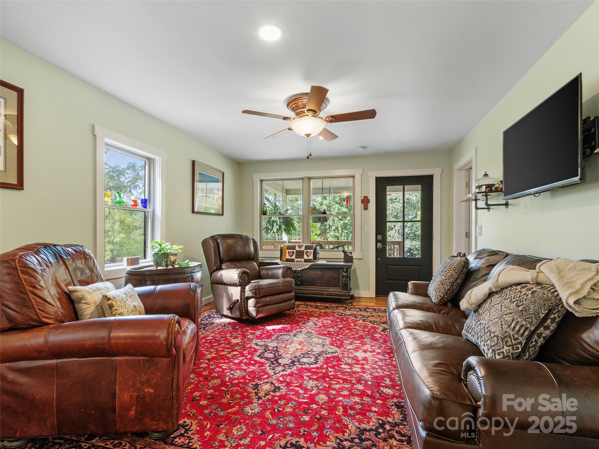 407 Terrell Drive — Bakersville