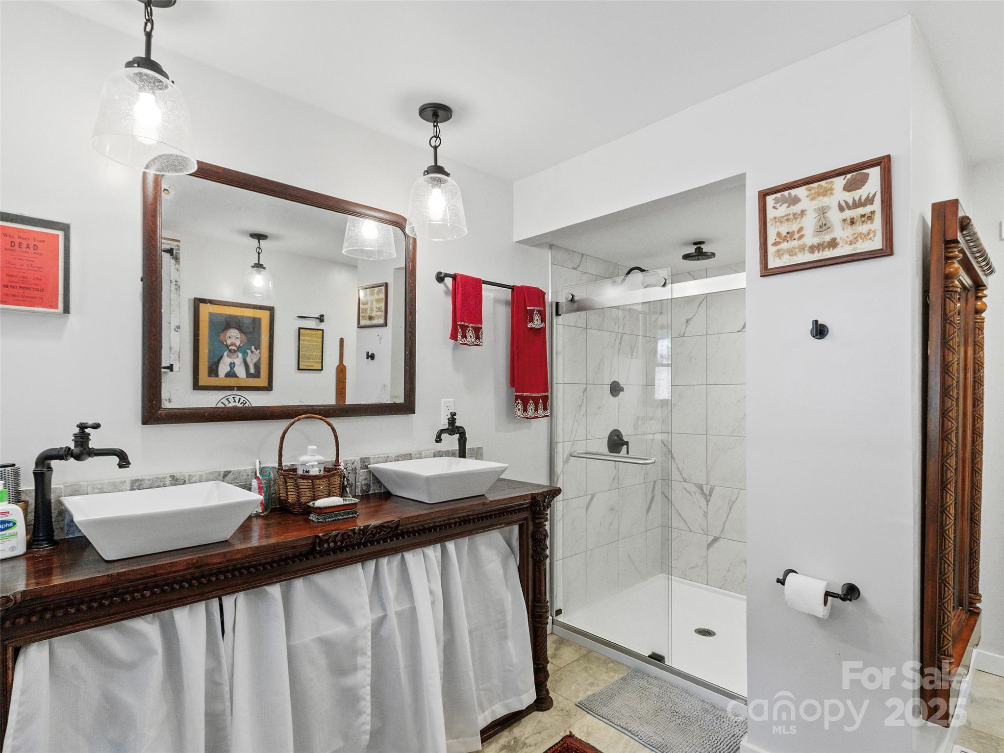 407 Terrell Drive — Bakersville