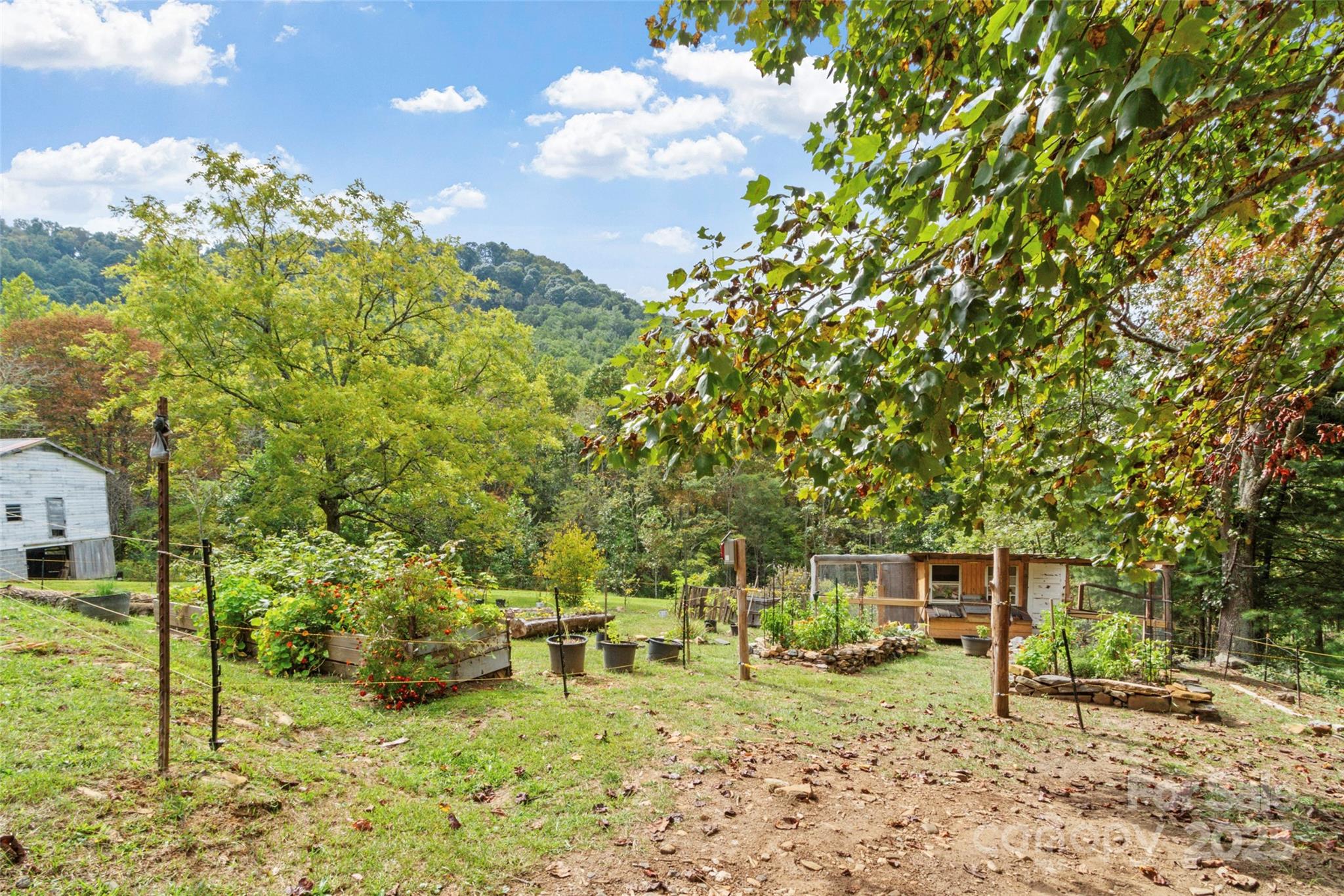 407 Terrell Drive — Bakersville