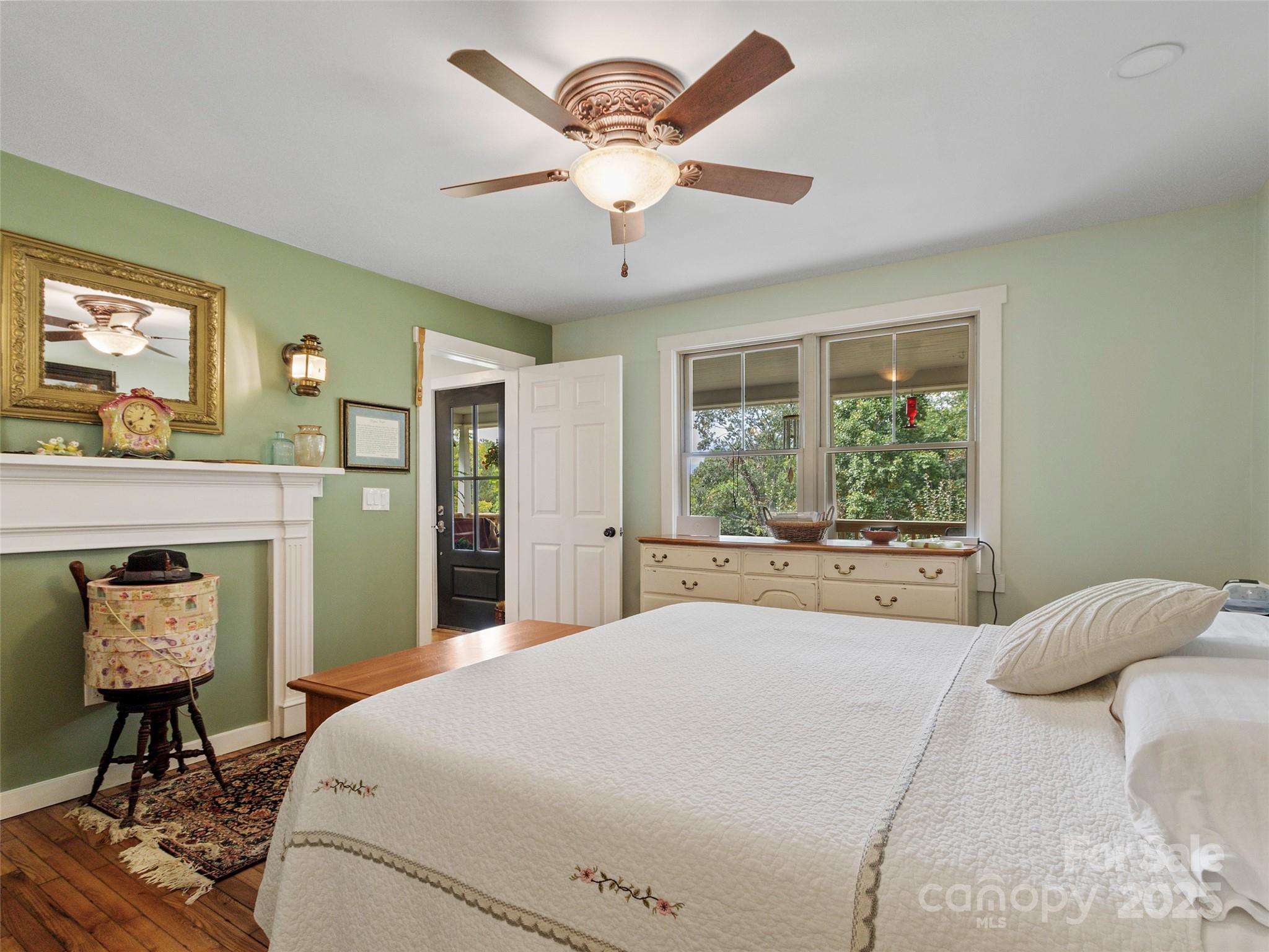 407 Terrell Drive — Bakersville