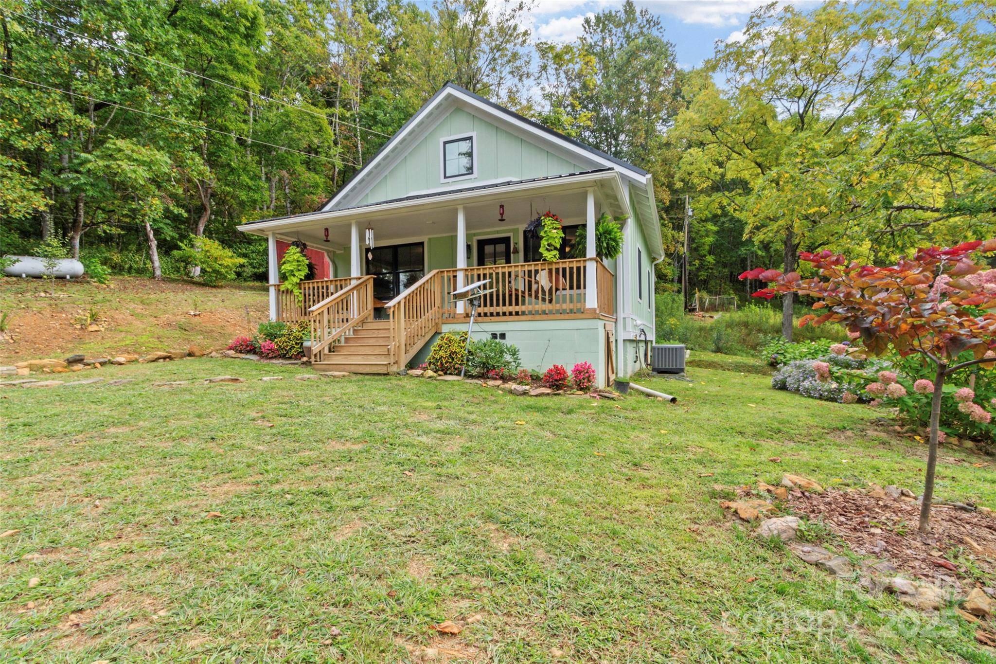 407 Terrell Drive — Bakersville
