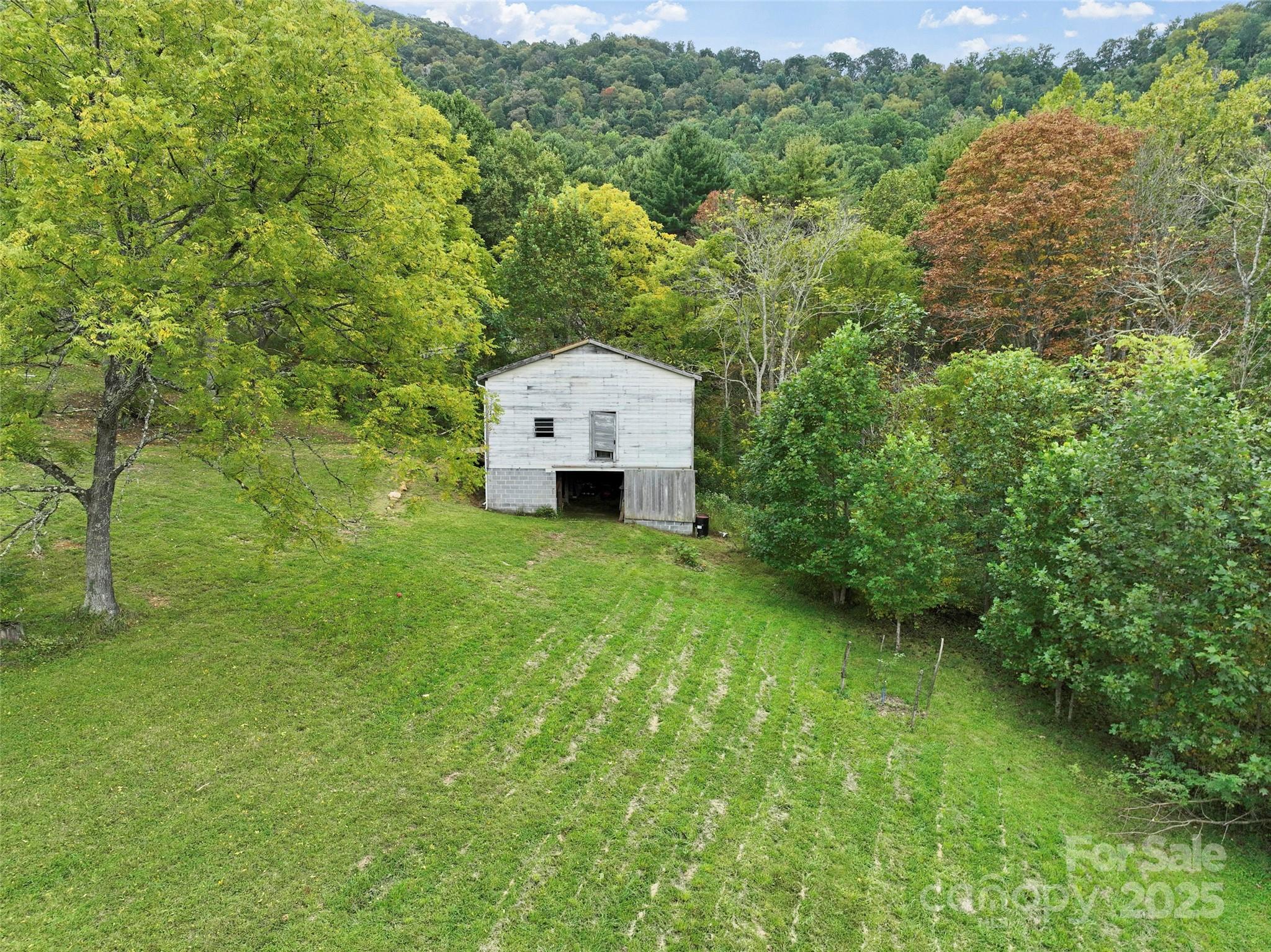 407 Terrell Drive — Bakersville