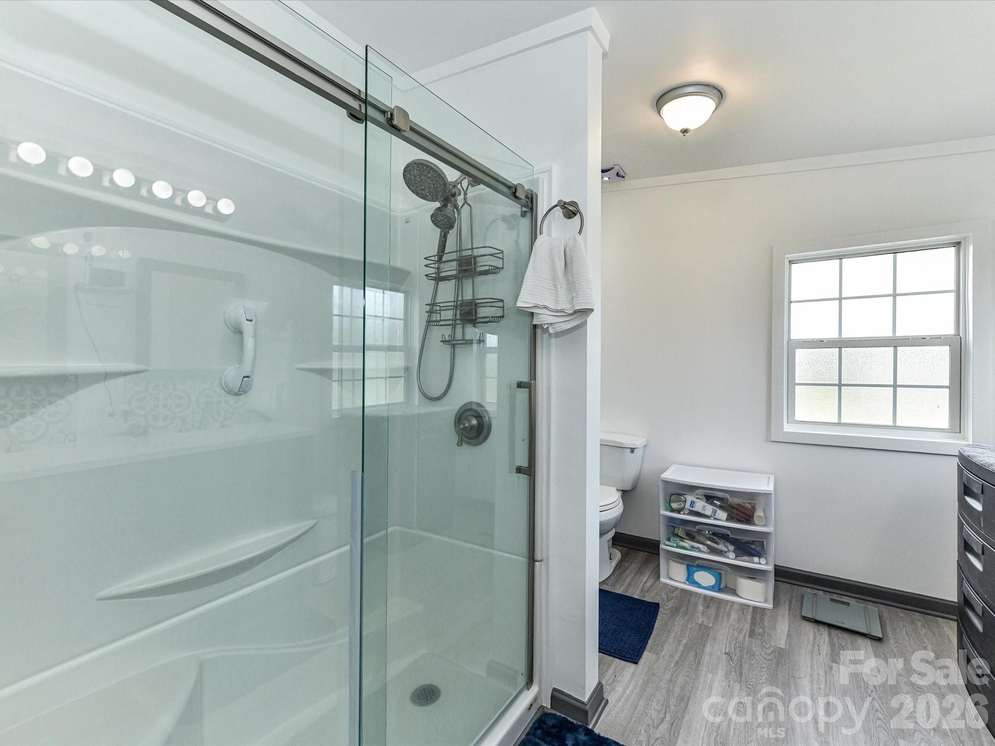 1565 Foxbrook Circle — Lancaster