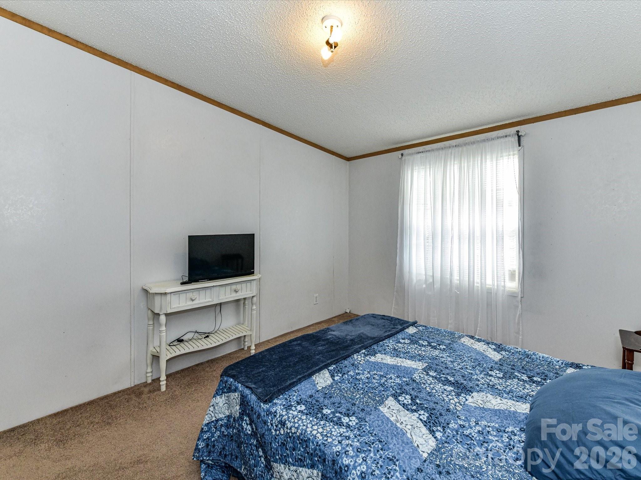 1565 Foxbrook Circle — Lancaster