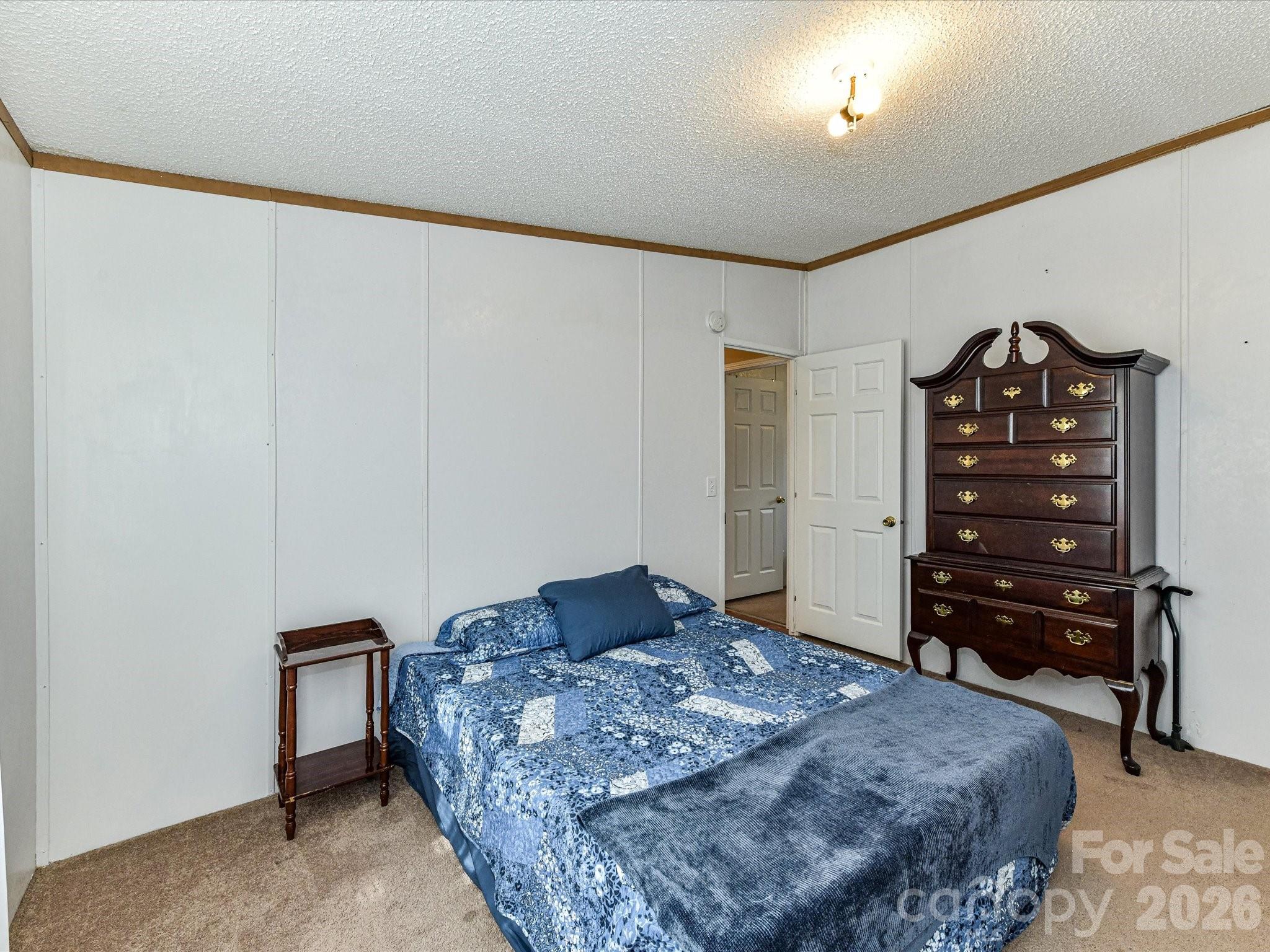 1565 Foxbrook Circle — Lancaster