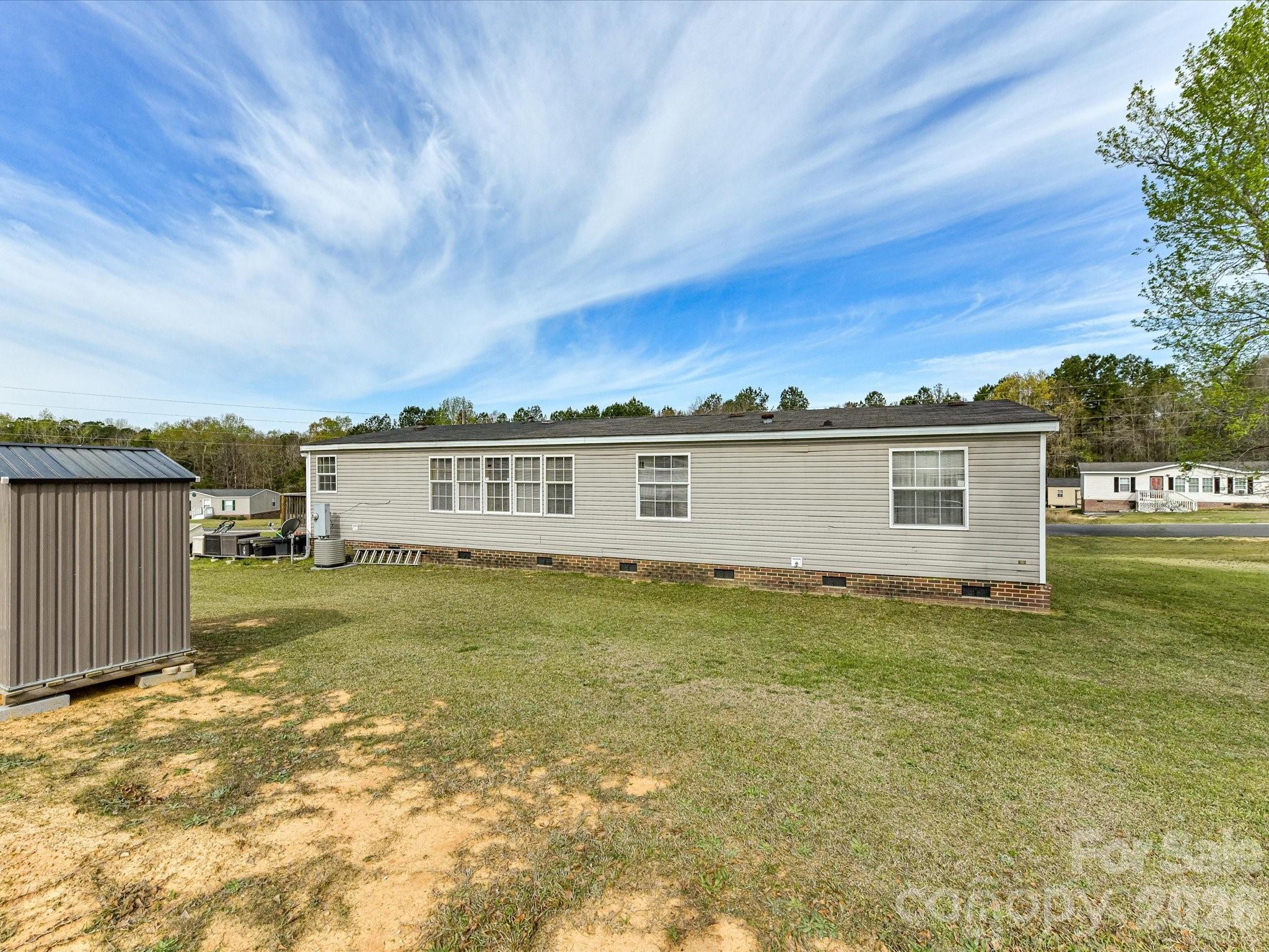 1565 Foxbrook Circle — Lancaster