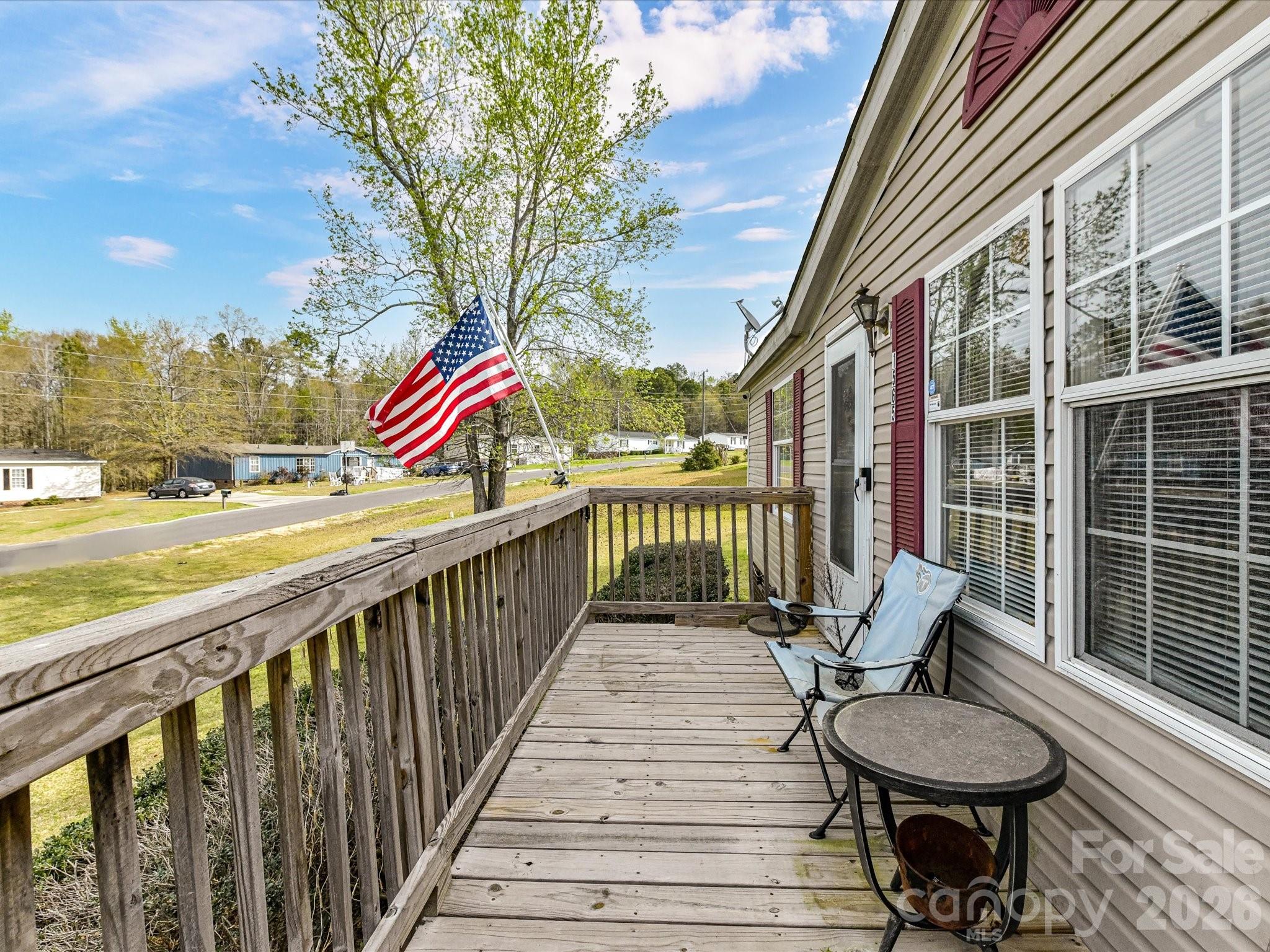 1565 Foxbrook Circle — Lancaster