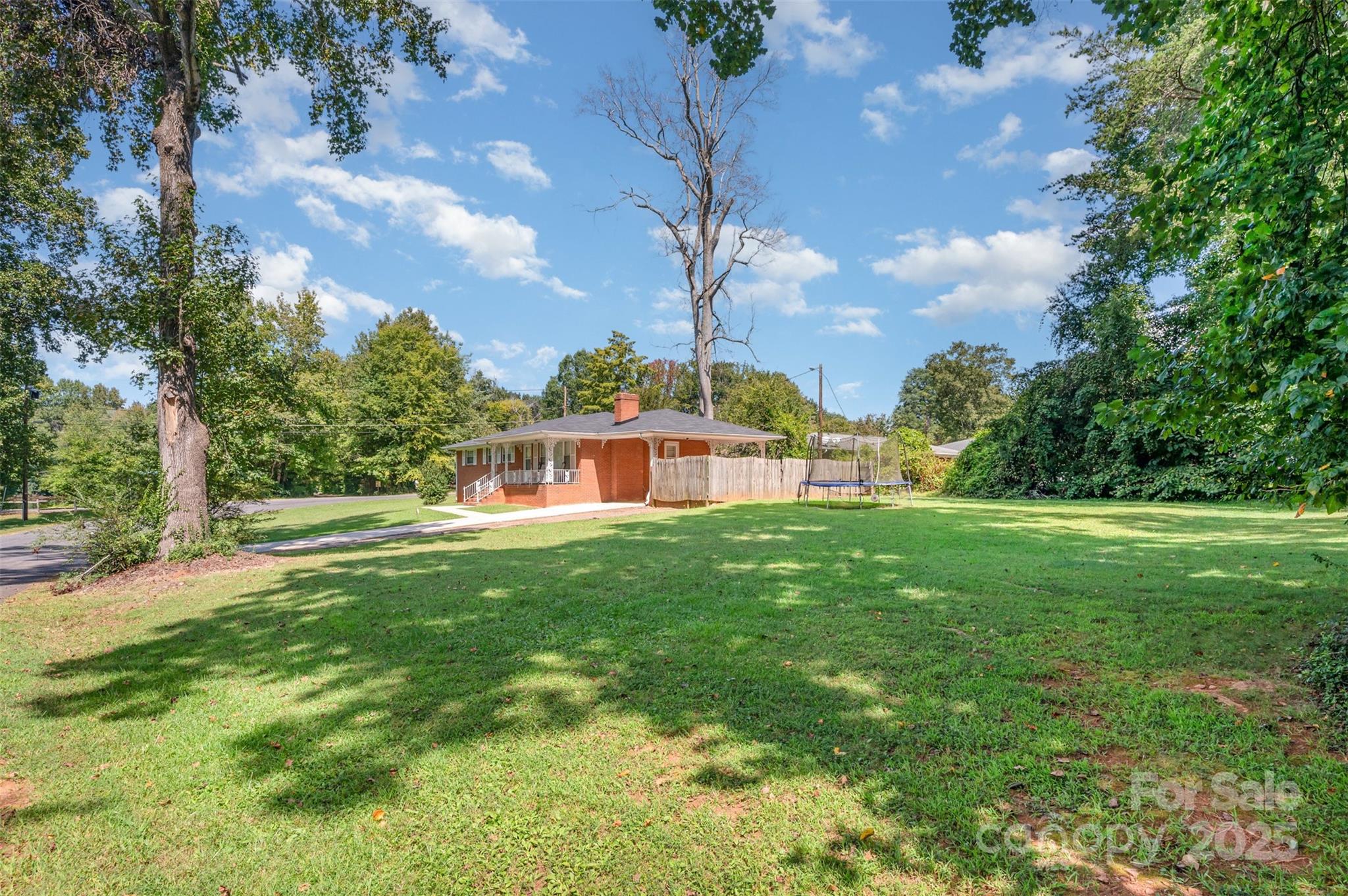 2885 Wright Avenue — Salisbury