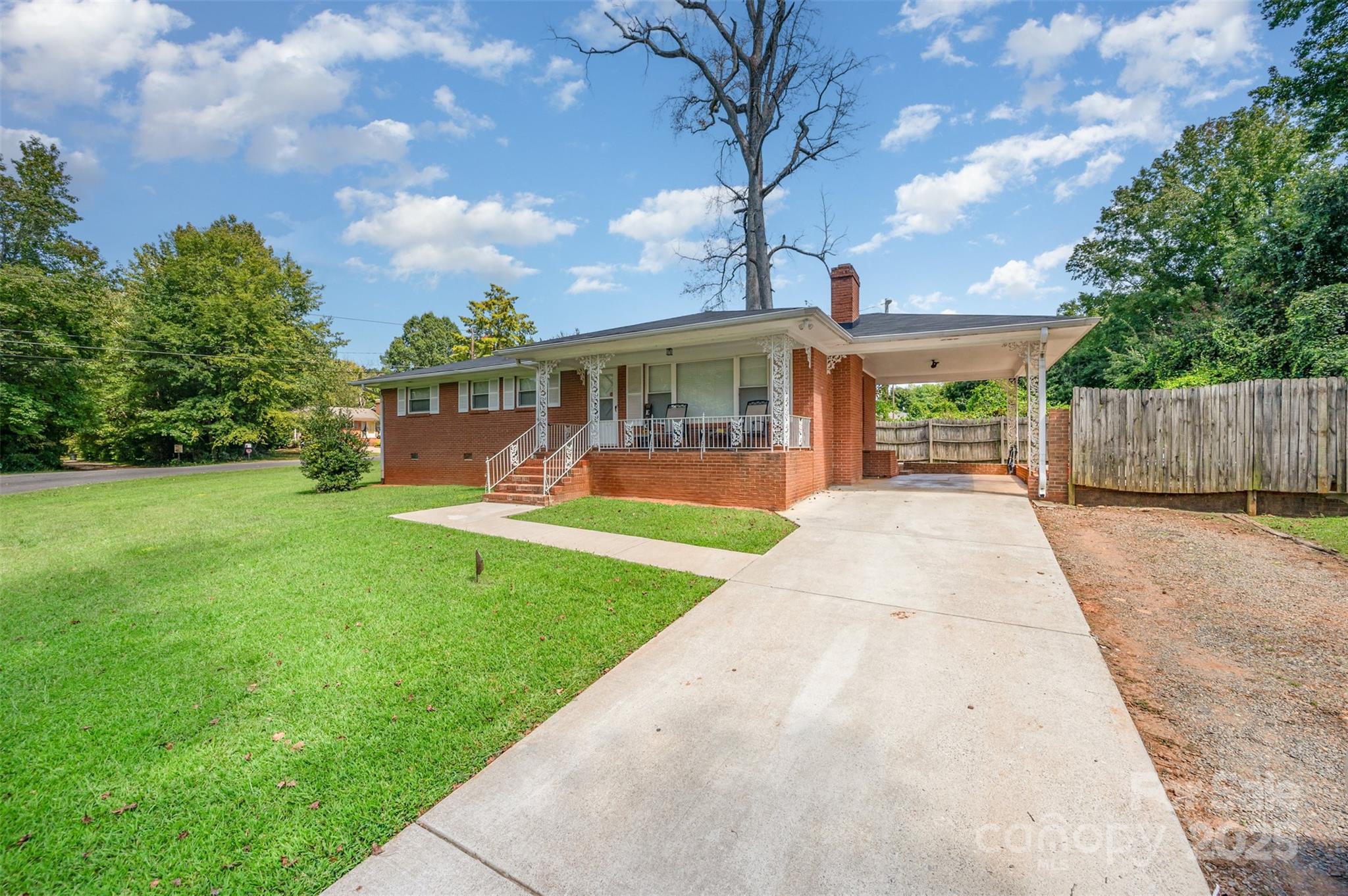 2885 Wright Avenue — Salisbury