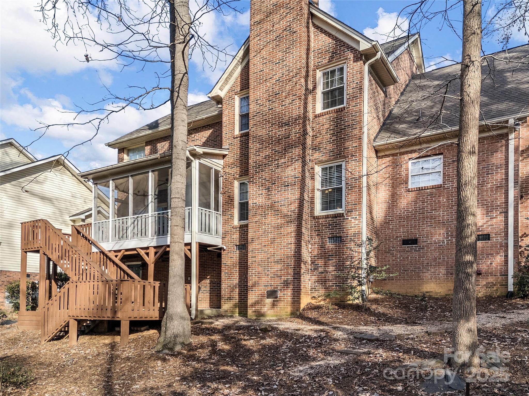 1981 Hamptonwood Road — Rock Hill