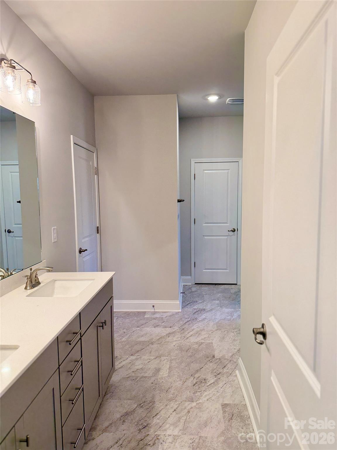 2913 Waterford Lane #34 — Albemarle