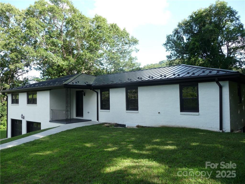 384 New River Heights #12 — Boone