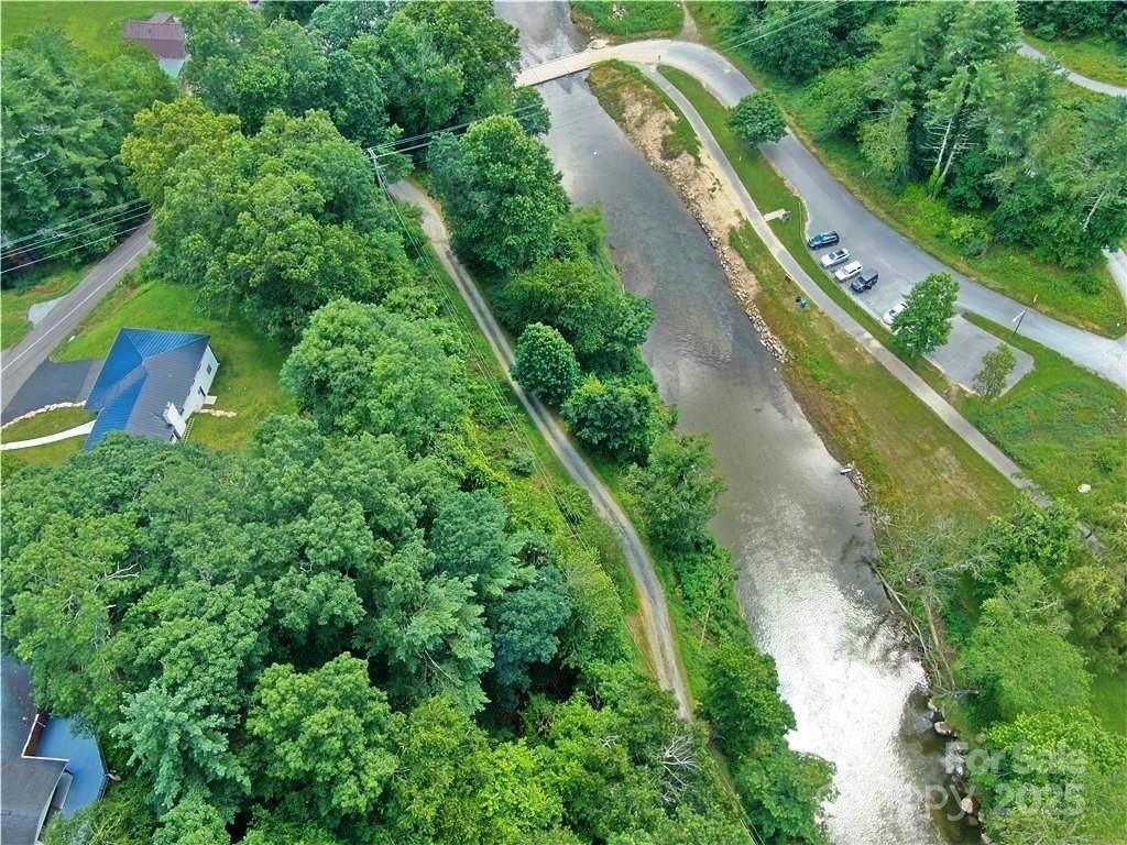 384 New River Heights #12 — Boone