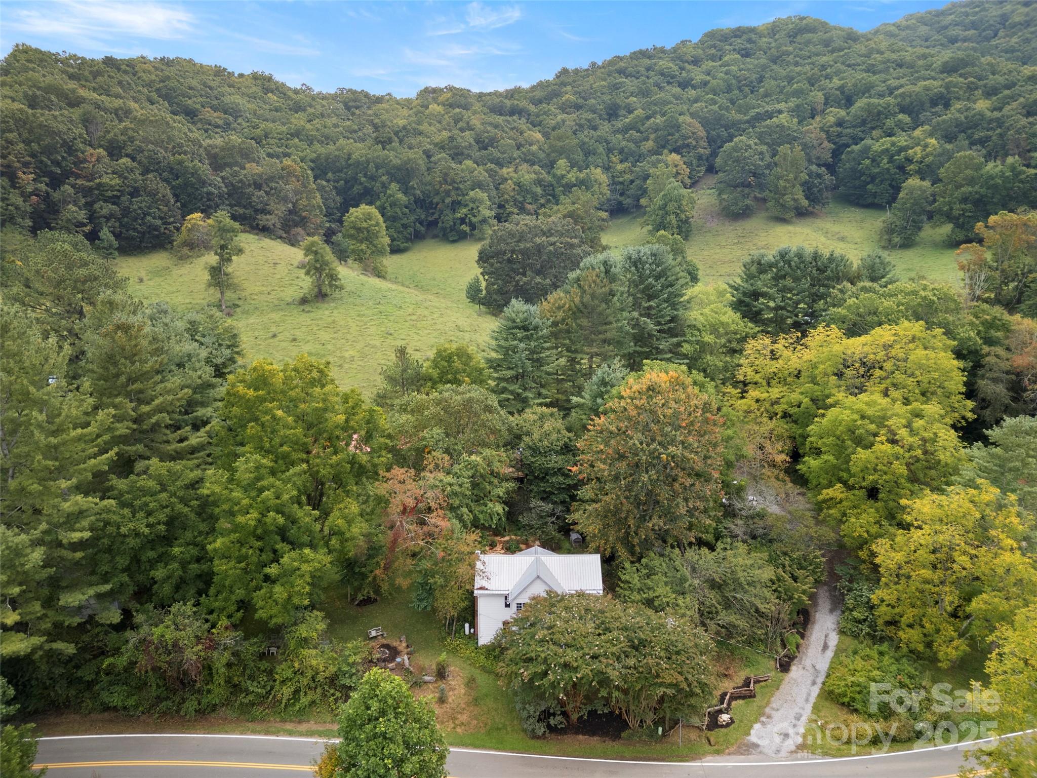 27 Barkn Cove — Canton