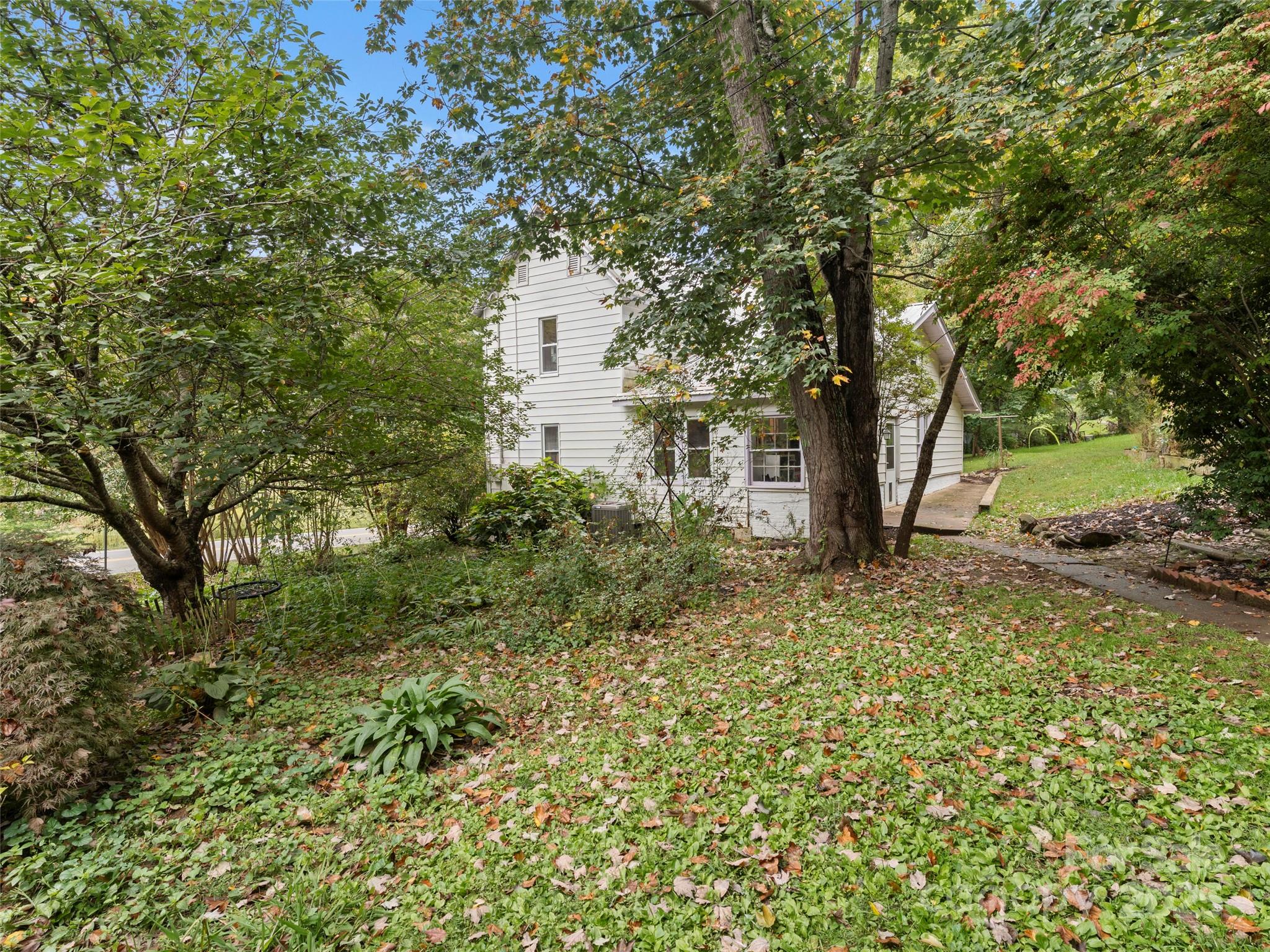 27 Barkn Cove — Canton