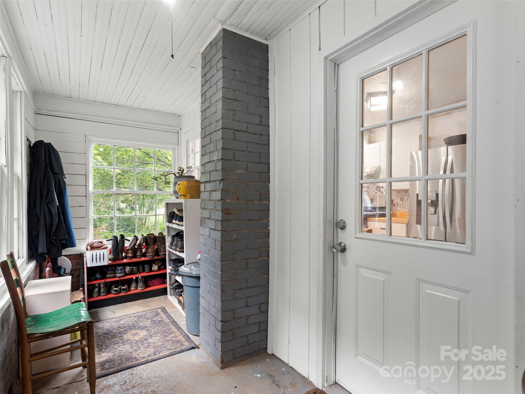 27 Barkn Cove — Canton