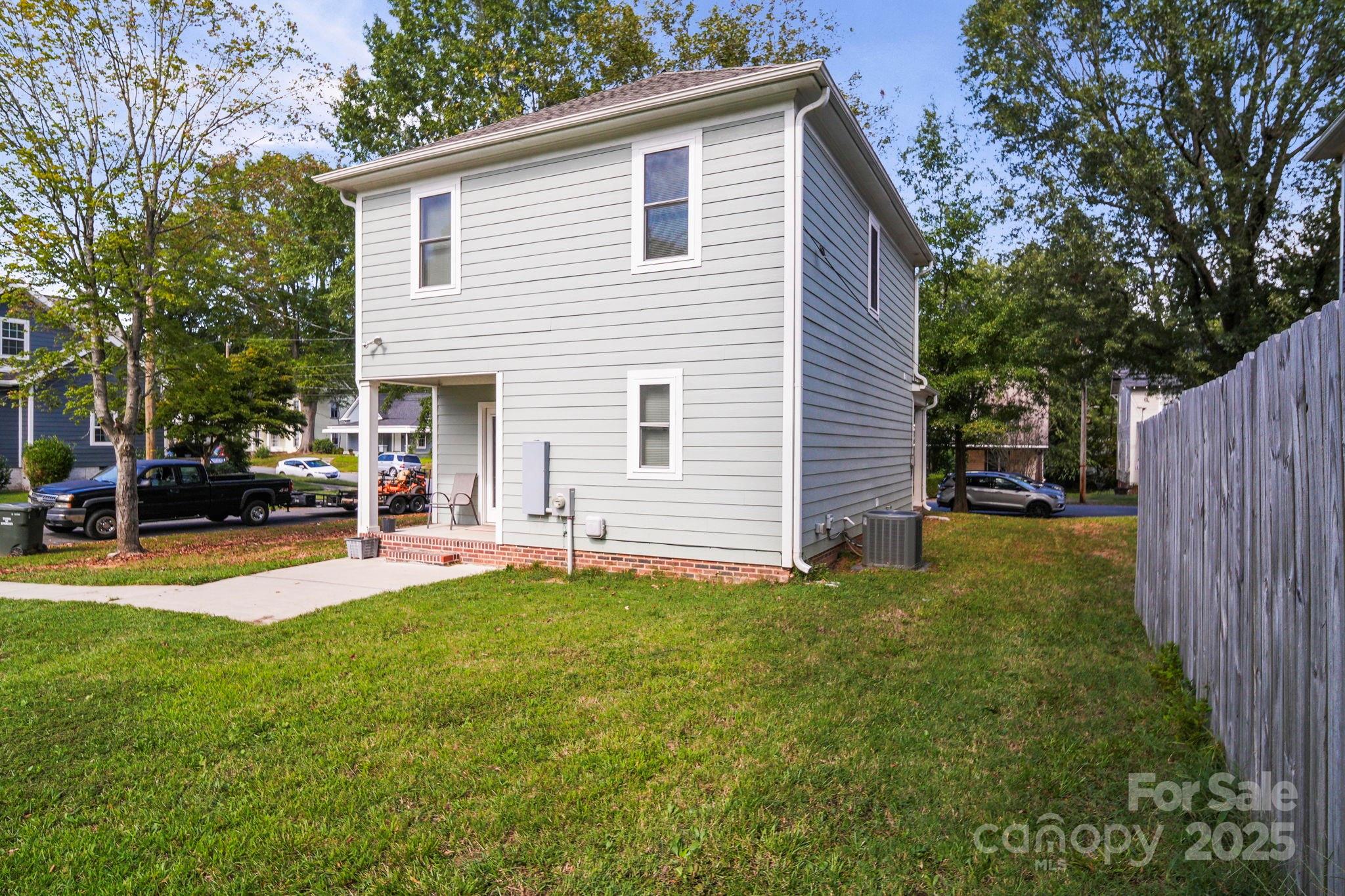 511 S Carolina Avenue — Spencer