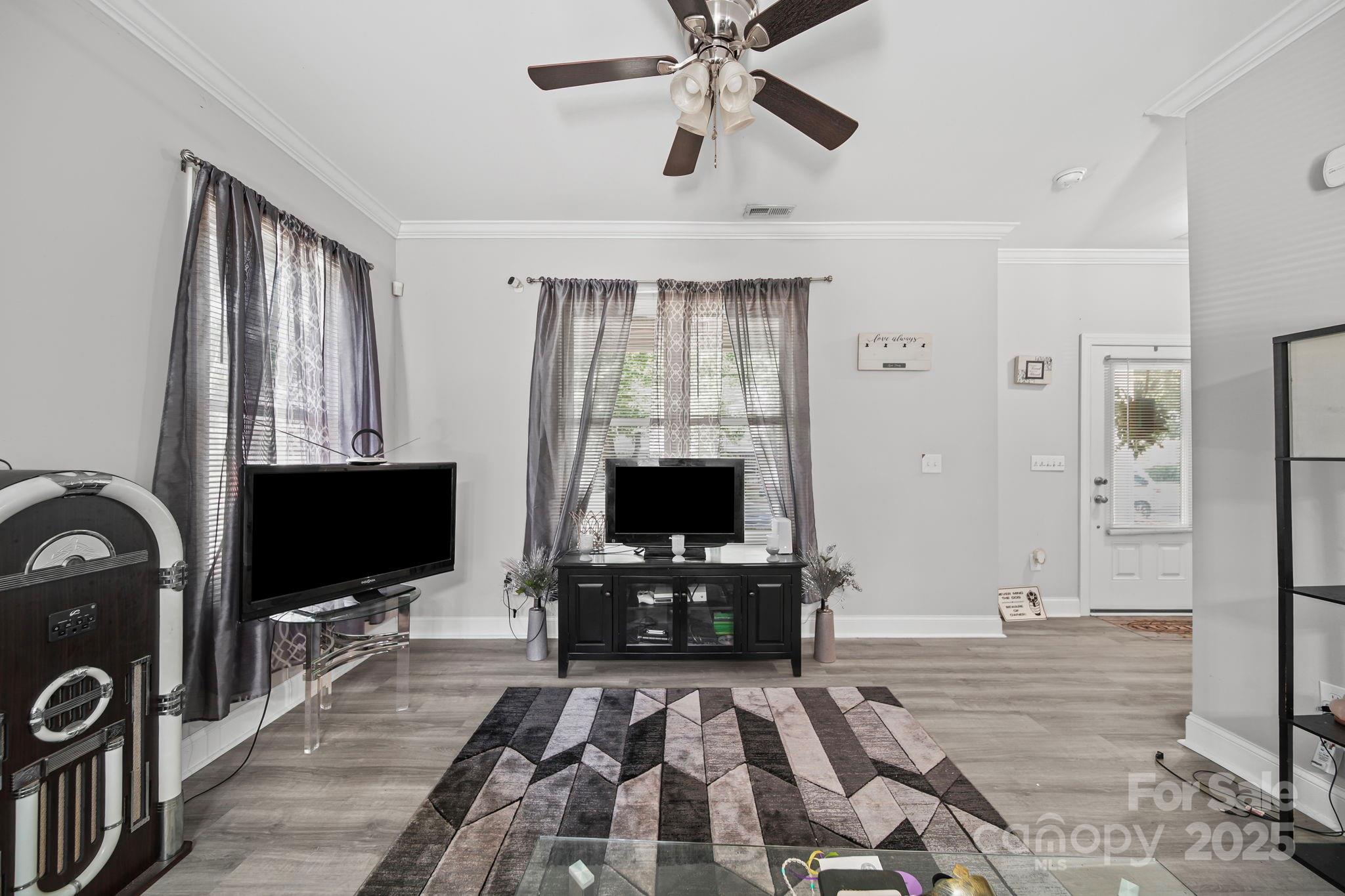511 S Carolina Avenue — Spencer