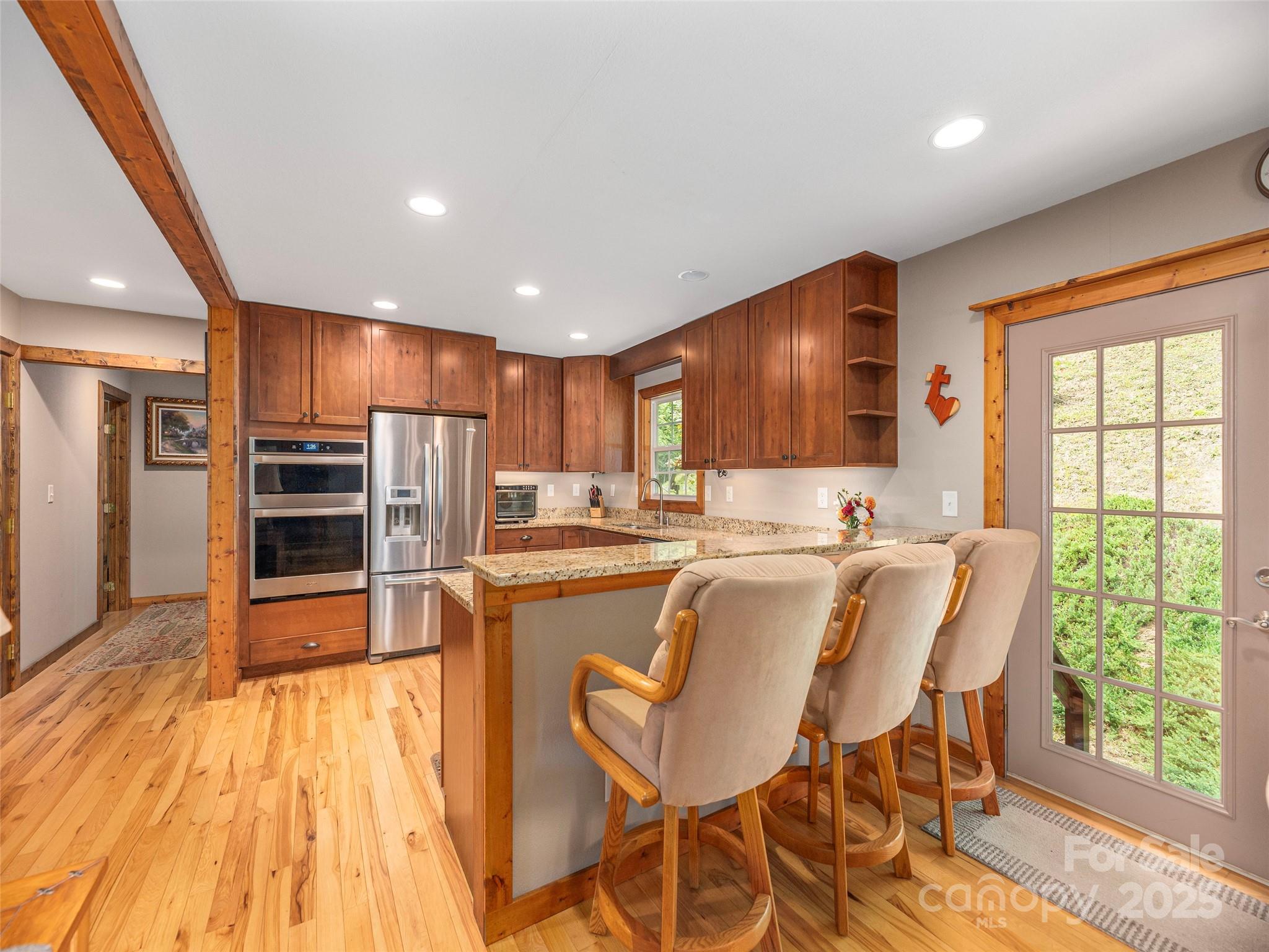27 Little Roundtop Road — Clyde