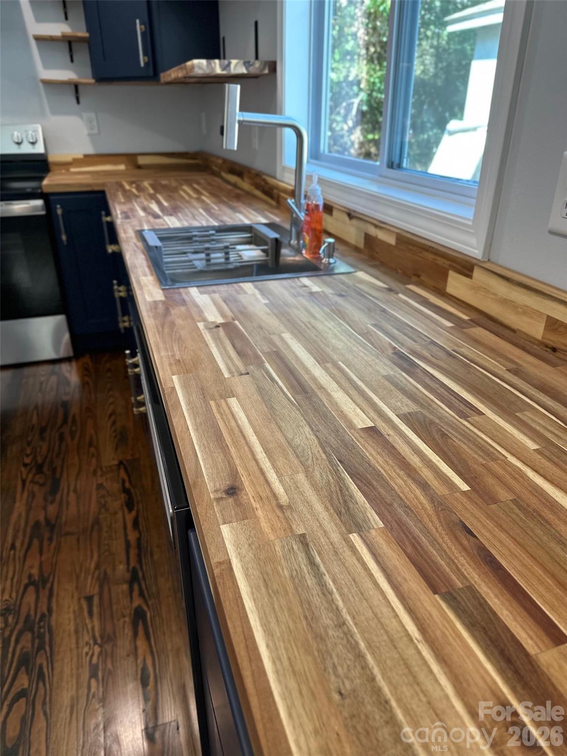 11 Martel Lane — Asheville