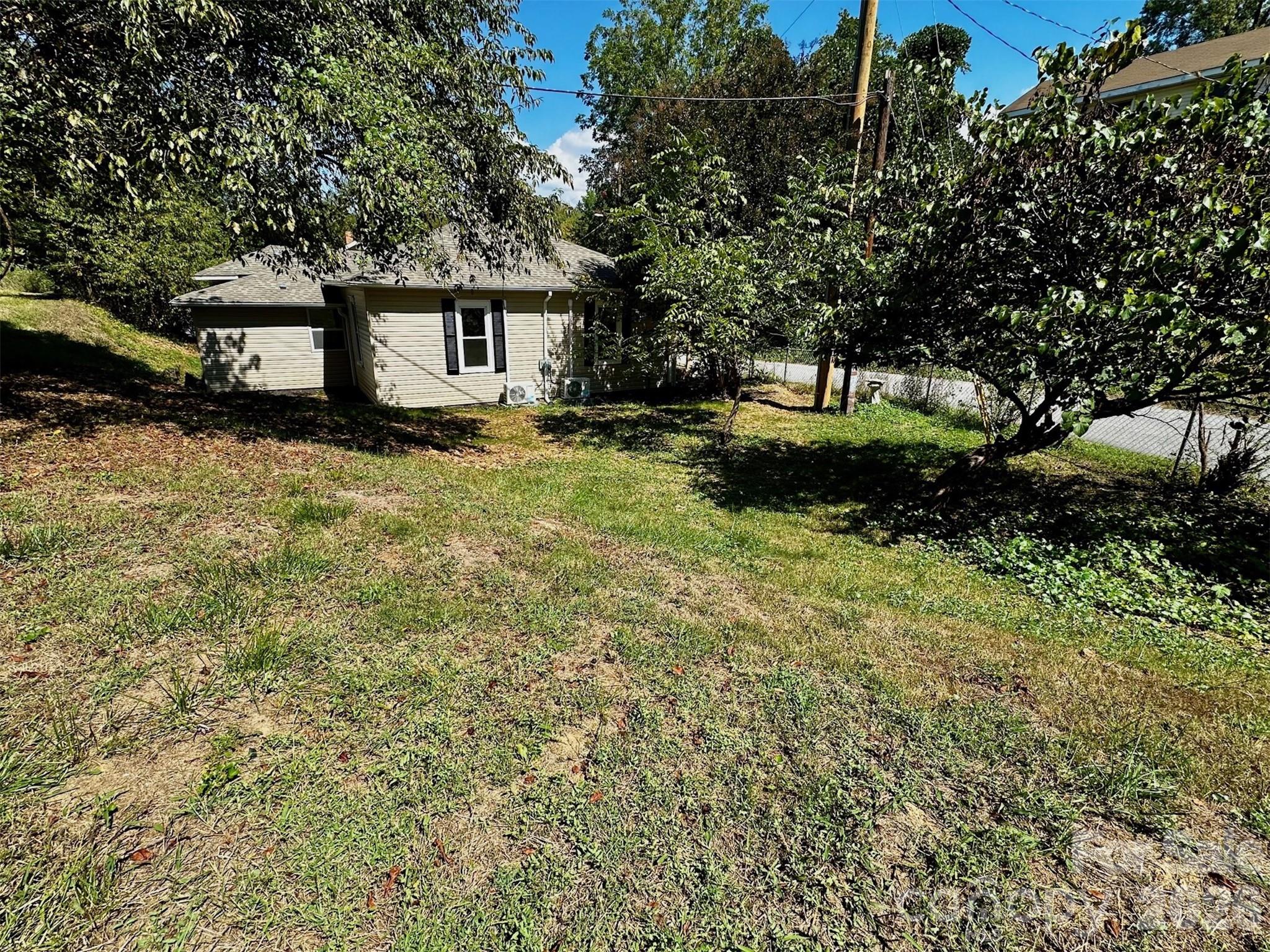 11 Martel Lane — Asheville