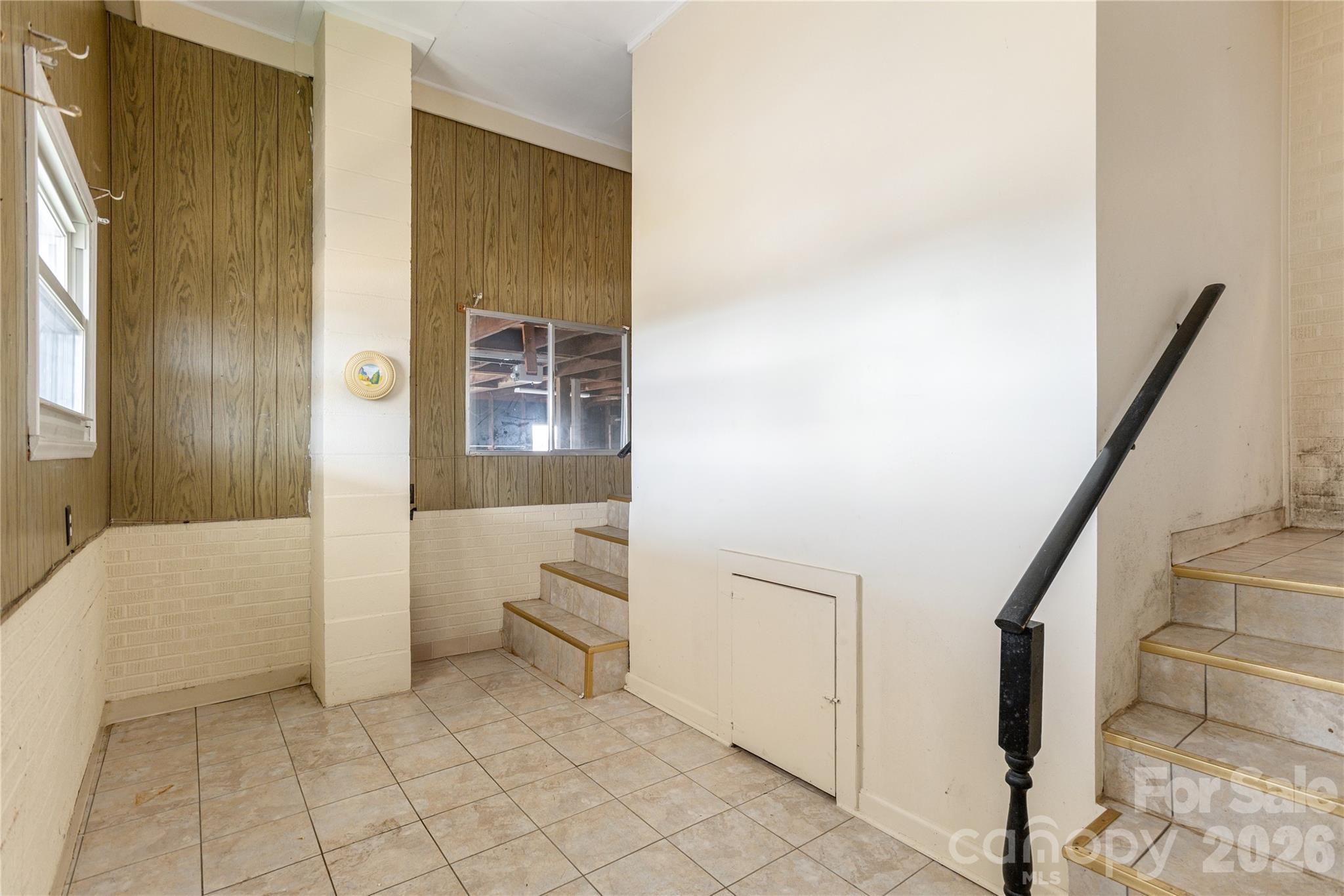 22 Madrid Lane — Hendersonville