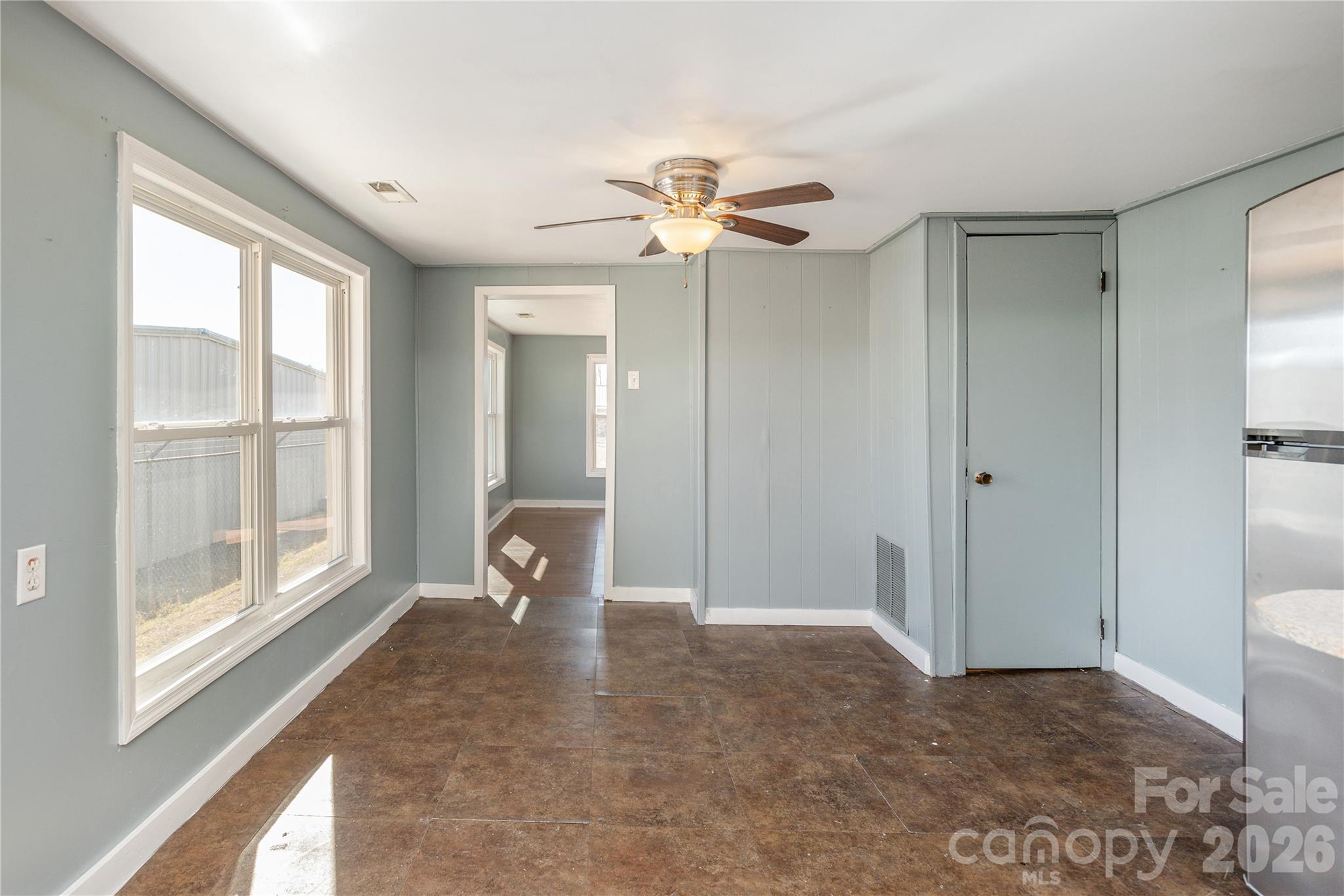 22 Madrid Lane — Hendersonville