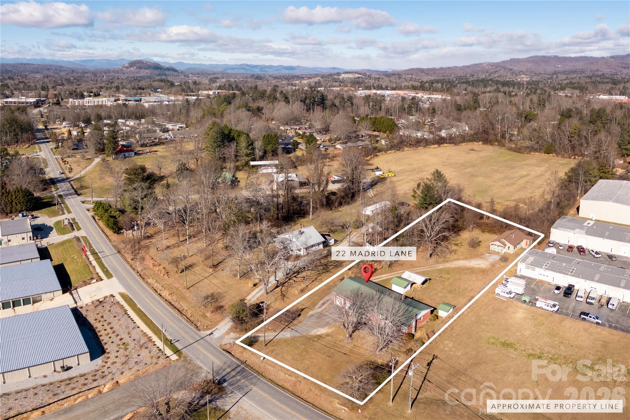 22 Madrid Lane — Hendersonville